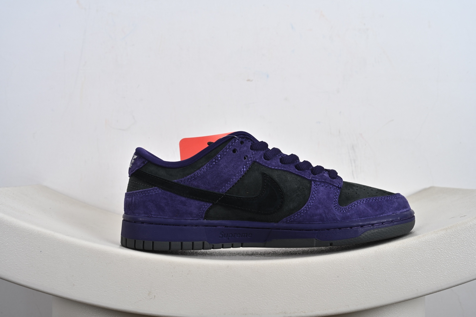 200 NIKE SB DUNK LOW QS ‘联名’ HQ8487-500