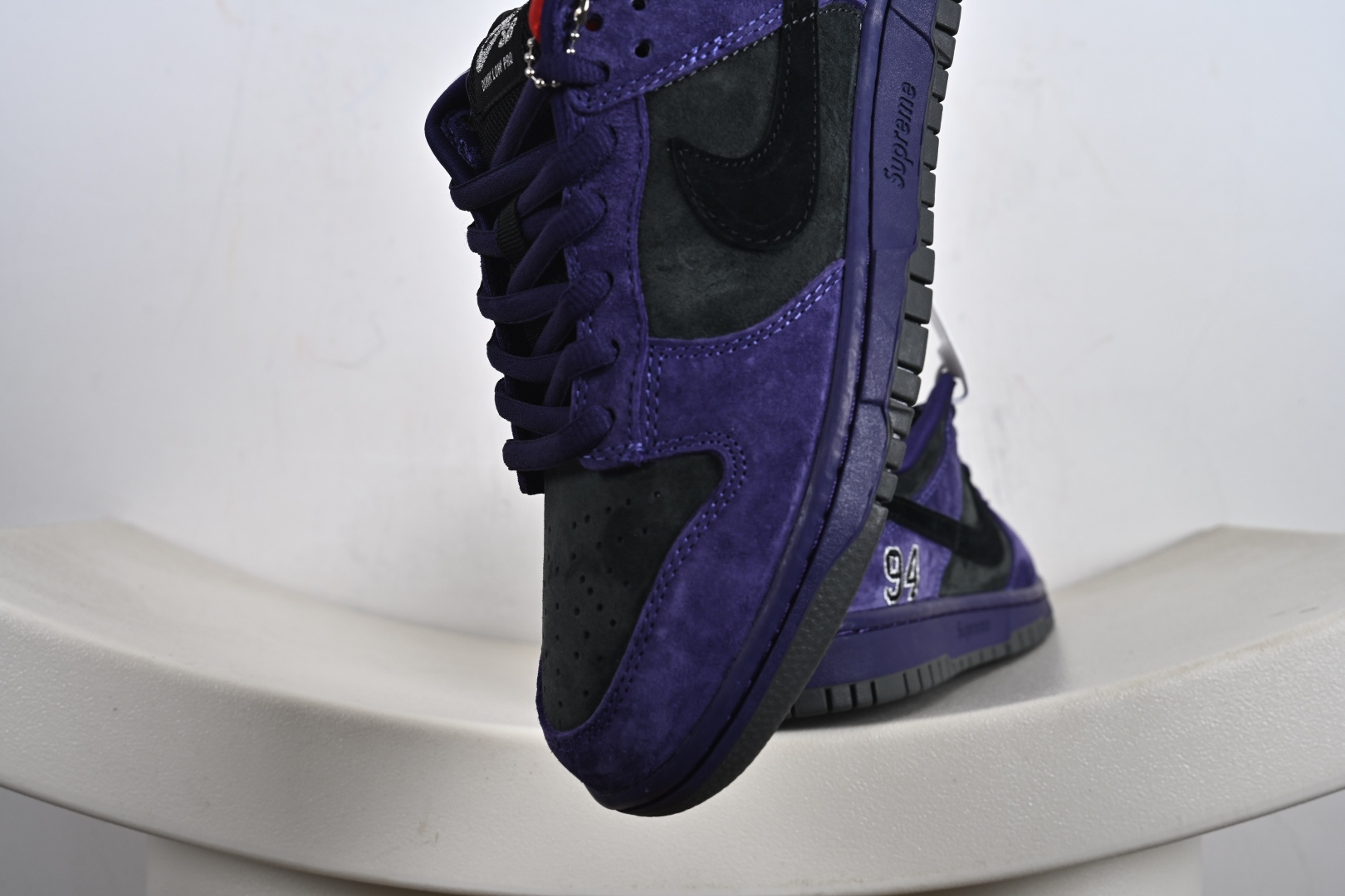 200 NIKE SB DUNK LOW QS ‘联名’ HQ8487-500