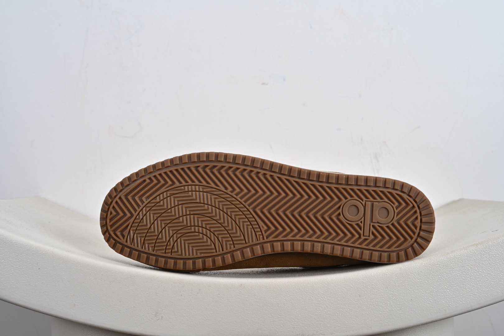 190 Alo Yoga Sunset Sneaker 徳训生活休闲鞋 A0891U