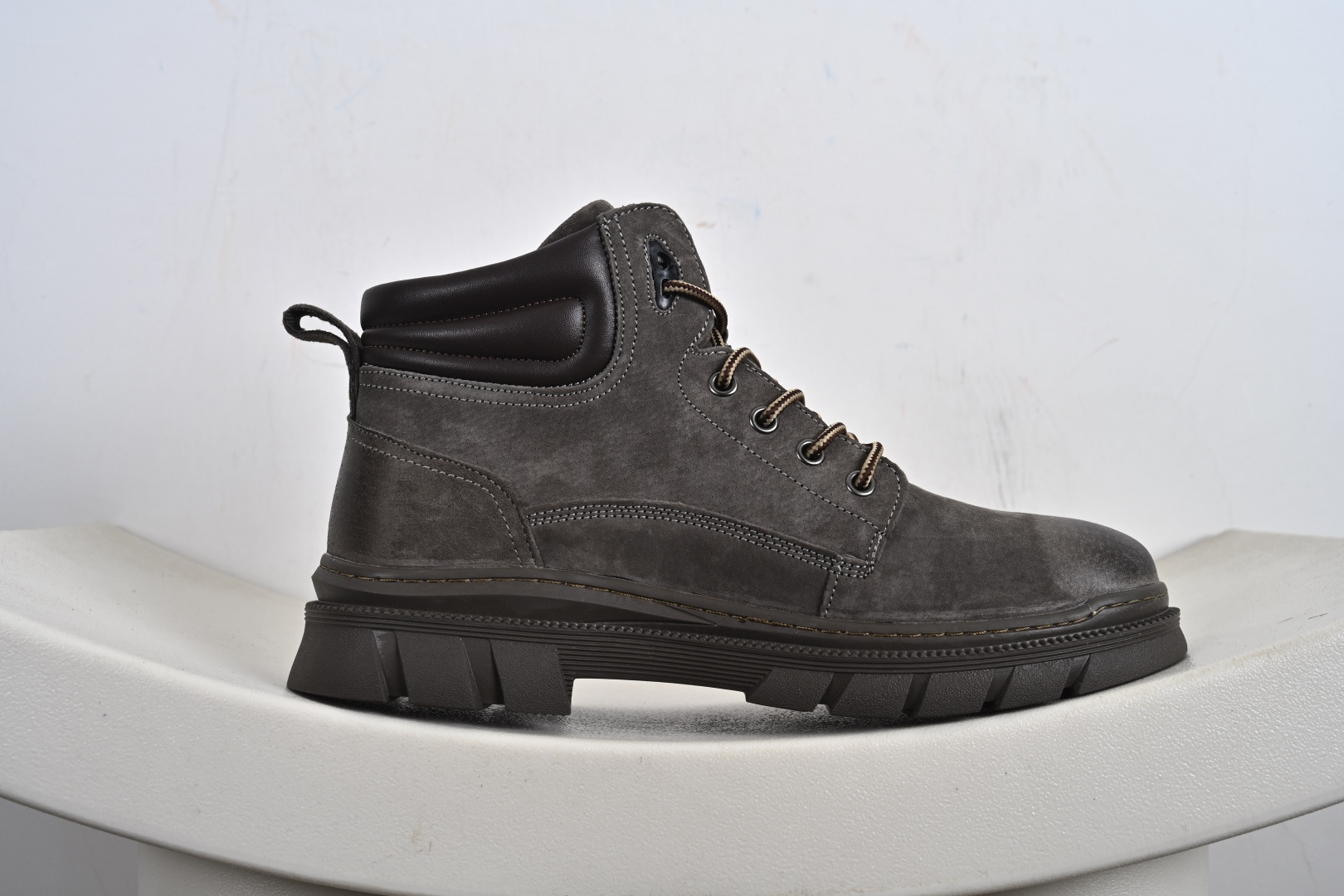 260 添柏岚Timberland Men's Classic Oxford Waterproof Boots男款低帮防水沙漠工装休闲马丁低靴 TB10077