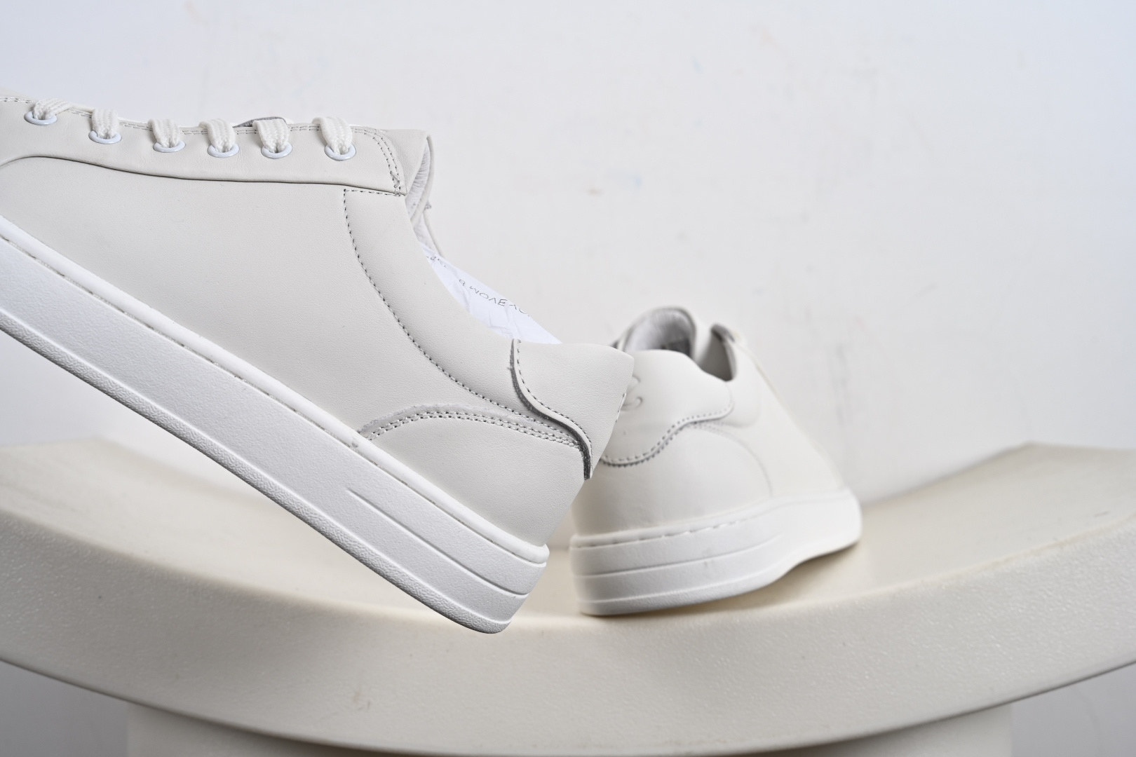 300 ECCO 爱步 新款皮真舒适时尚闲休板鞋 柔酷7号列系新品 633369