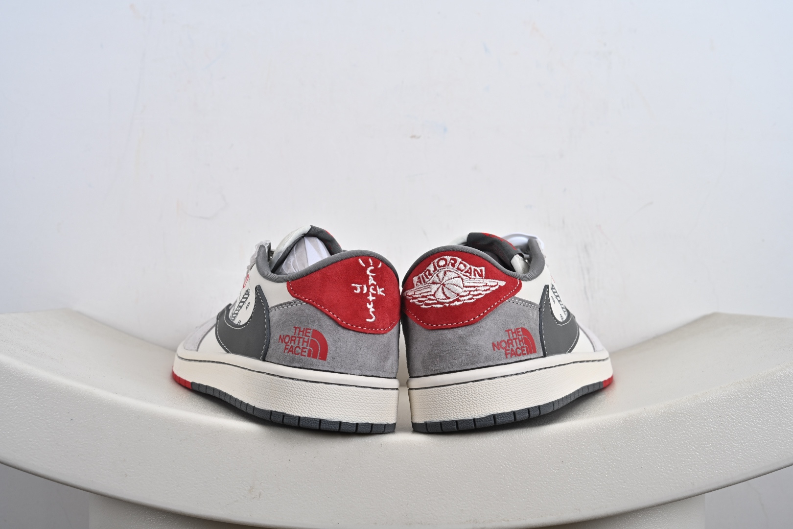 240 高端定制Air Jordan 1 Low LOW SP AJ1 乔1 倒钩联名款 低帮复古篮球鞋 HS8068-042