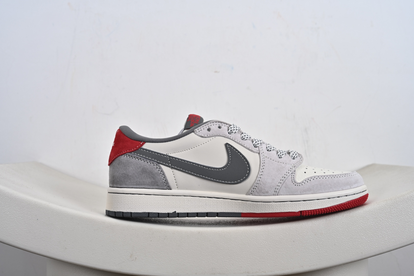 240 高端定制Air Jordan 1 Low LOW SP AJ1 乔1 倒钩联名款 低帮复古篮球鞋 HS8068-042