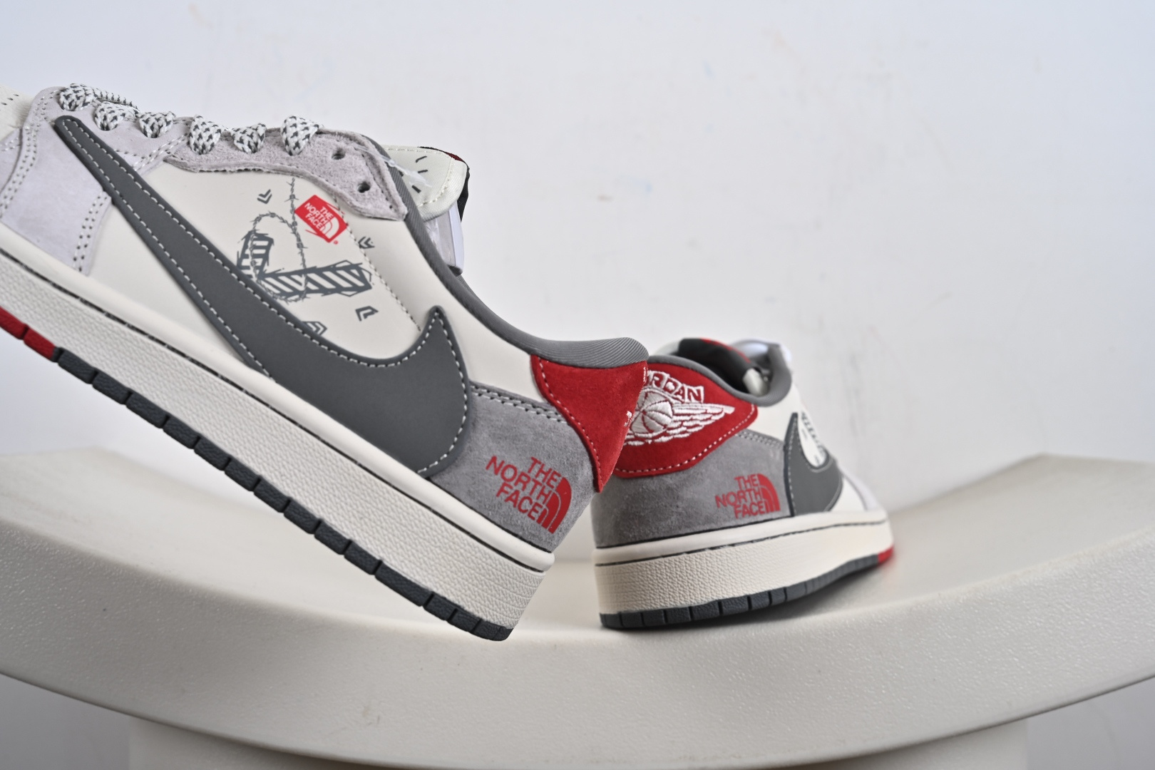 240 高端定制Air Jordan 1 Low LOW SP AJ1 乔1 倒钩联名款 低帮复古篮球鞋 HS8068-042