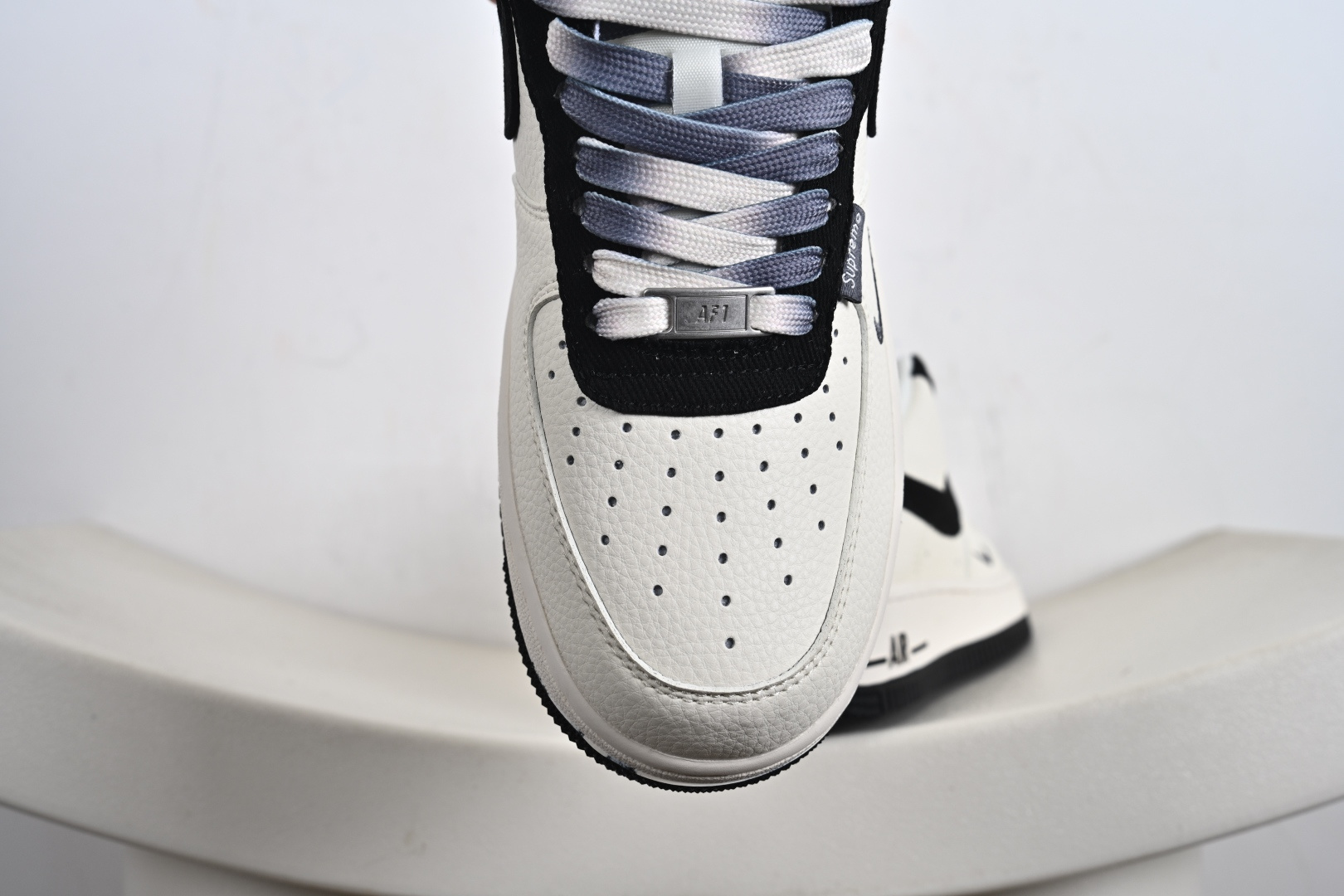 240 定制版 NK Air Force 1'07 Low 古驰联名 米白黑帆布钩 空军一号低帮休闲板鞋 XD2588-605