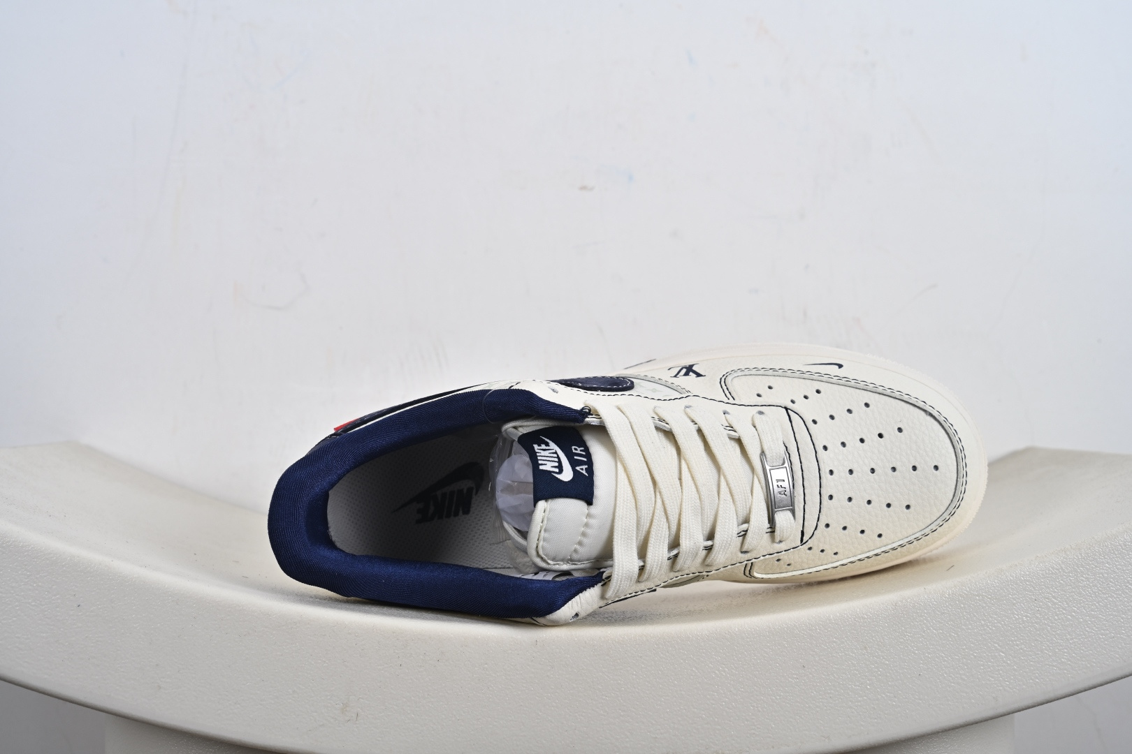 240 Air Force 1'07 Low 联名 印花米蓝勾 空军一号低帮休闲板鞋 MZ9588-817