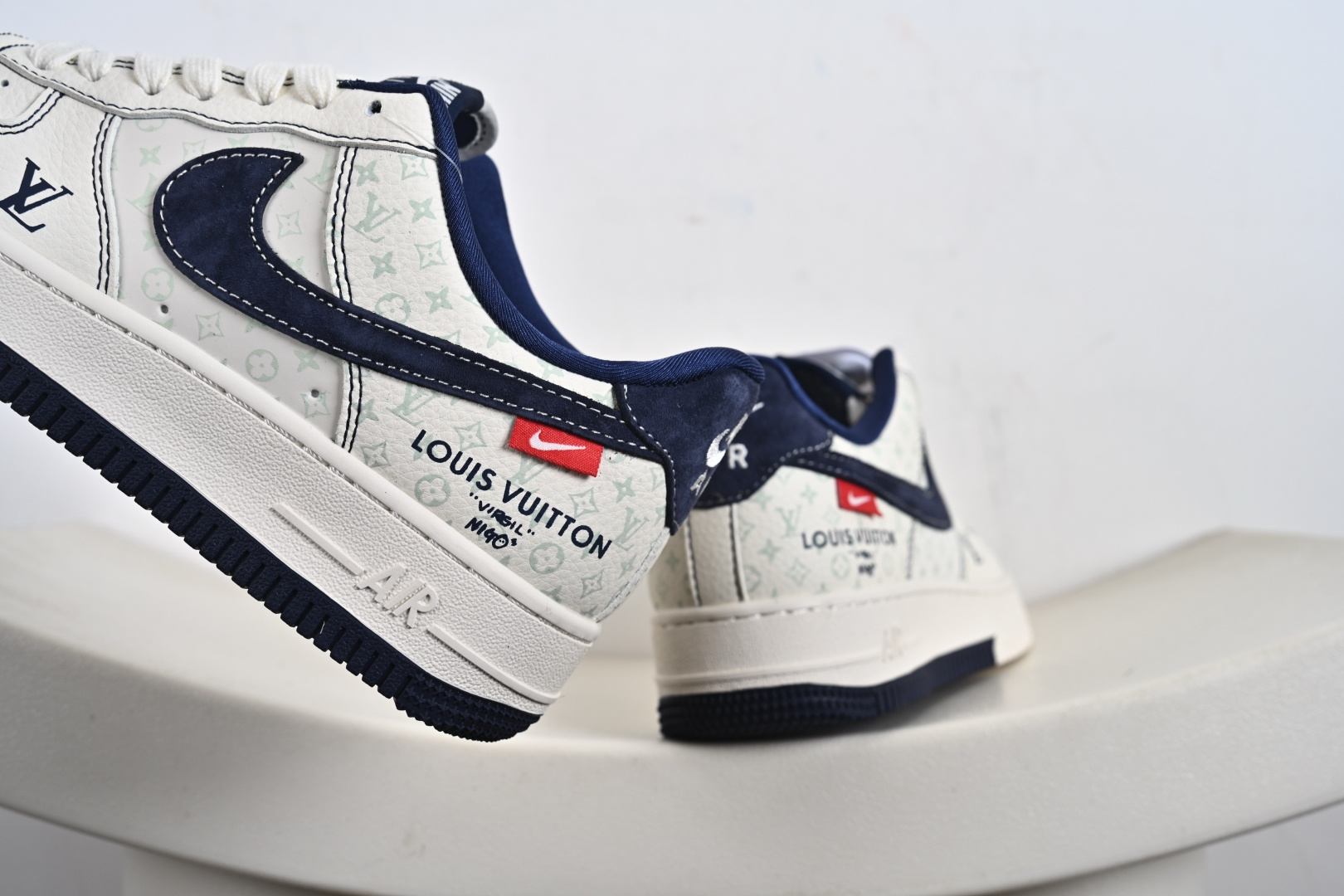 240 Air Force 1'07 Low 联名 印花米蓝勾 空军一号低帮休闲板鞋 MZ9588-817