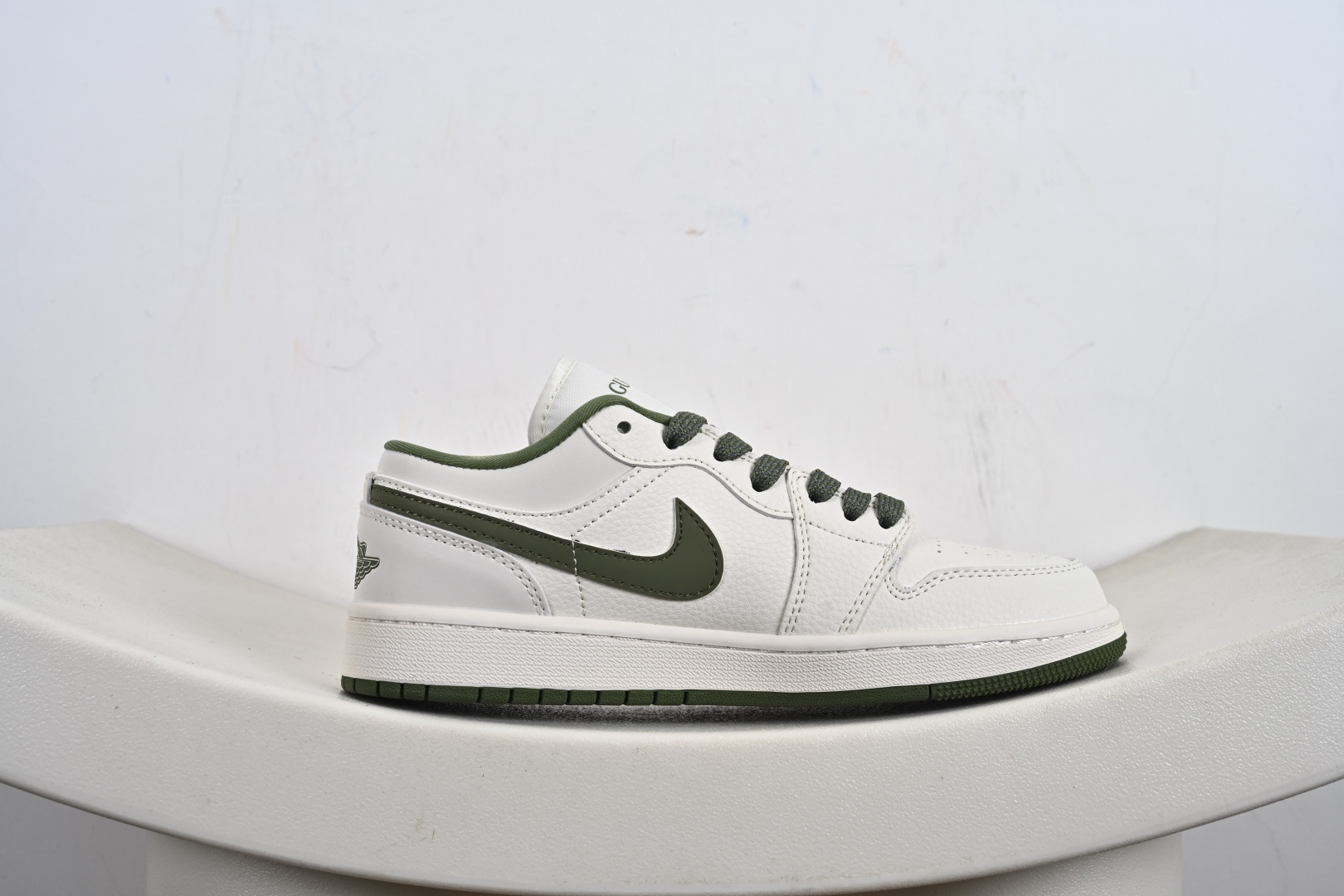 260 定制版 Air Jordan 1 Low AJ1 乔1古驰联名 米军绿 高端定制 低帮复古篮球鞋 XX3168-168