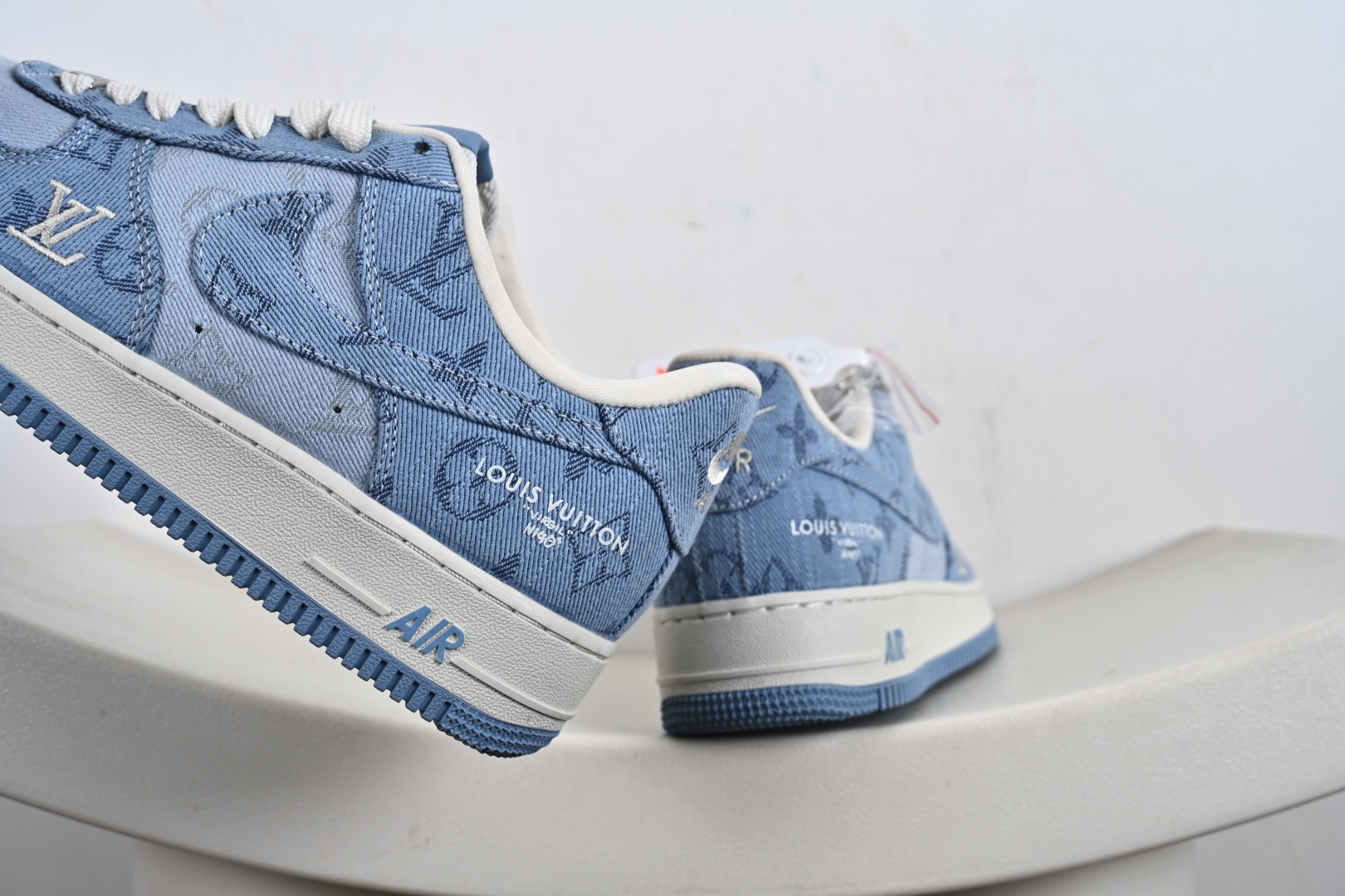 240 定制版 Nike Air Force 1'07 Low LV联名 浅蓝 空军一号低帮休闲板鞋 YF9511-823