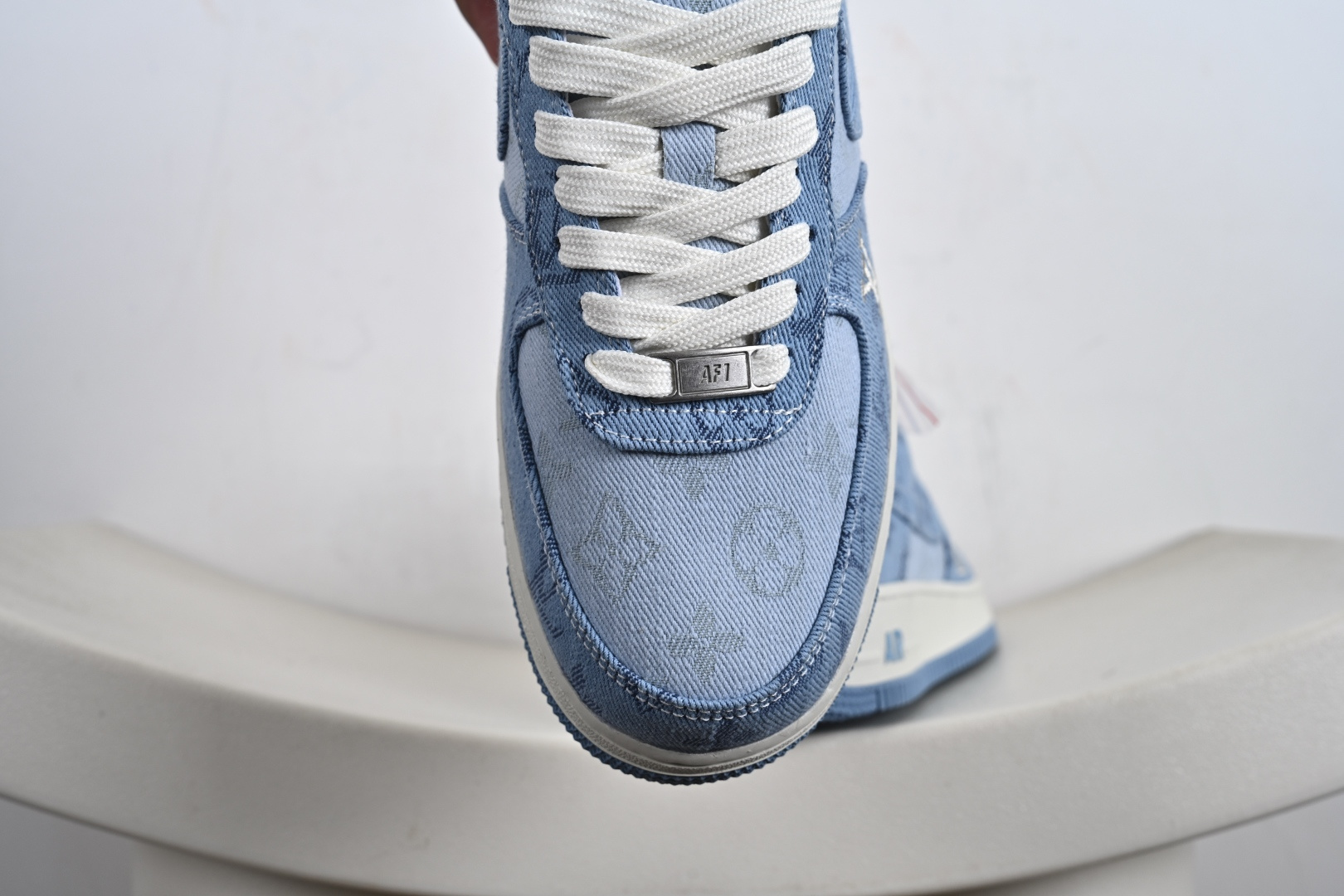 240 定制版 Nike Air Force 1'07 Low LV联名 浅蓝 空军一号低帮休闲板鞋 YF9511-823