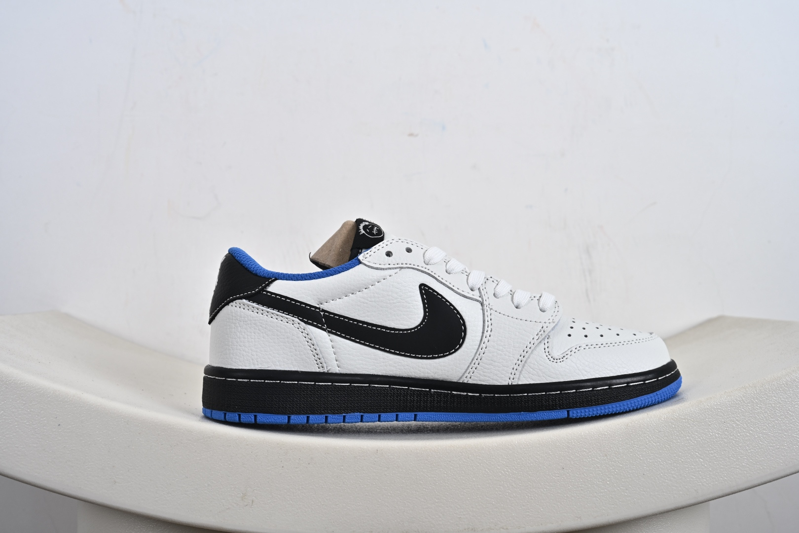 260 定制版 Travis Scott x Fragment Design x Air Jordan 1 Low SP AJ1 乔1联名 蓝底鬼脸 低帮文化休闲板鞋 DZ5899-027
