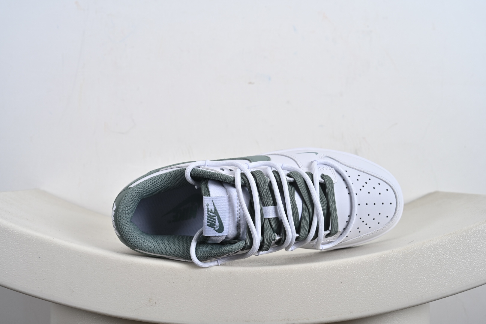 240 Dunk Low Retro 联名款 低帮休闲运动板鞋 WG0528-102