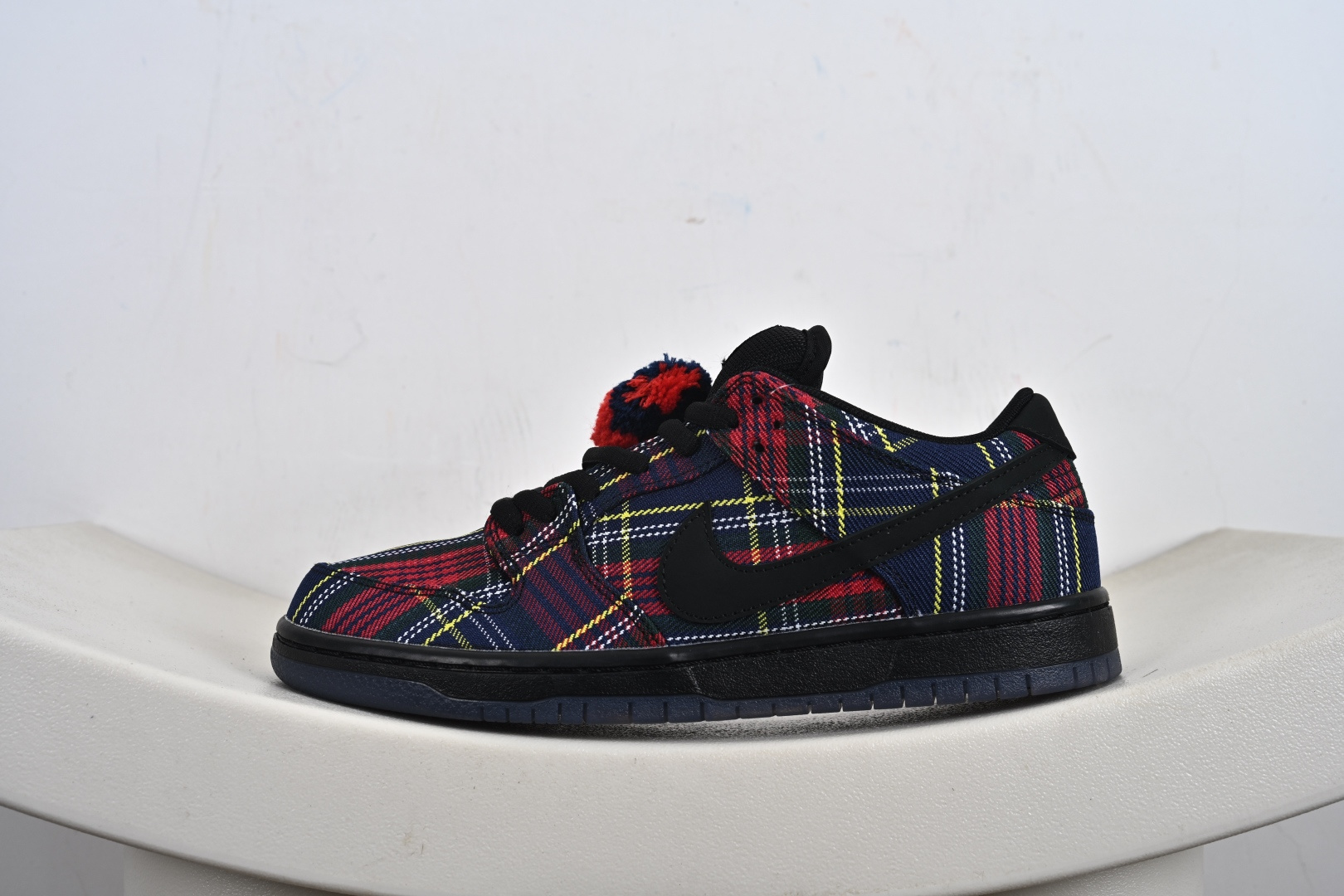 350 纯原 Nike SB Dunk Low ”Nardwuar” 联名款 苏格兰格纹低帮休闲滑板鞋 II1493-600