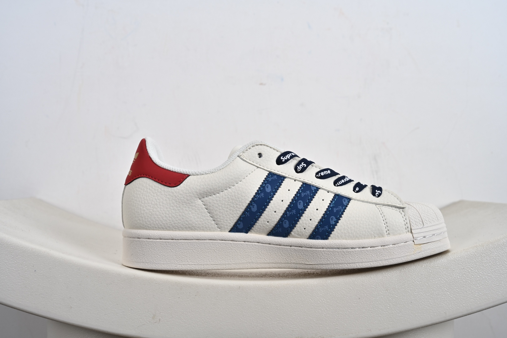 220 定制版 Originals Superstar x BAPE x Superme 白蓝红 QC2602