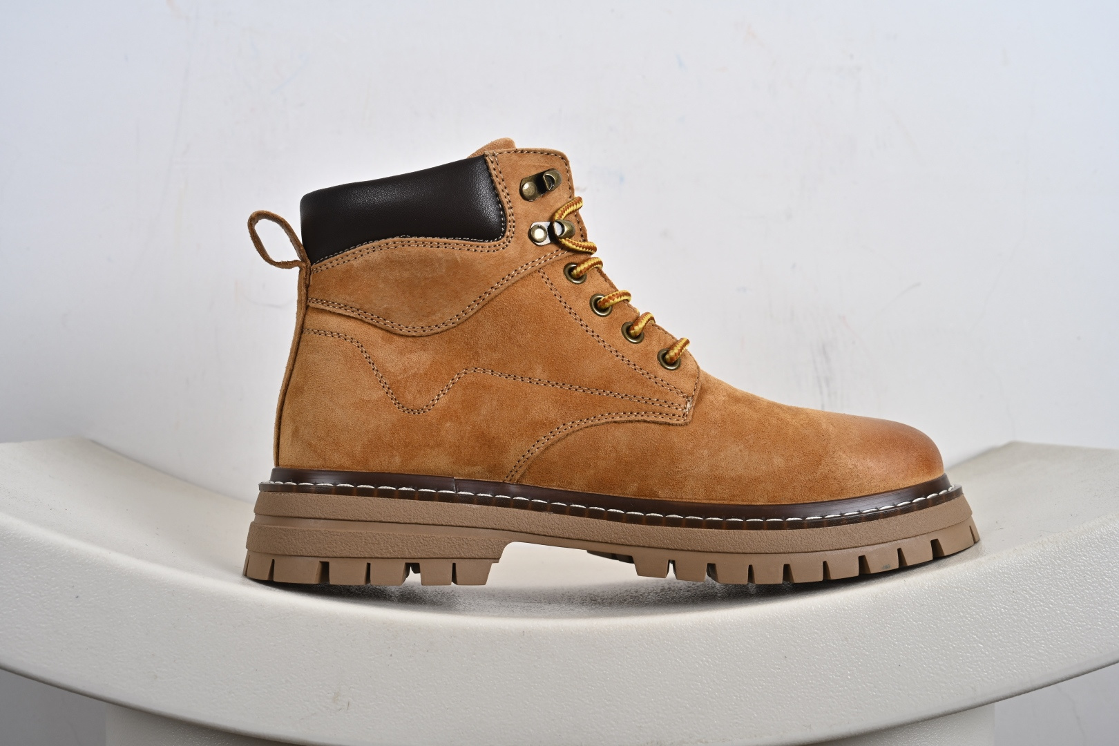 260 CAT卡特 户外中帮休闲马丁靴系列 P721906