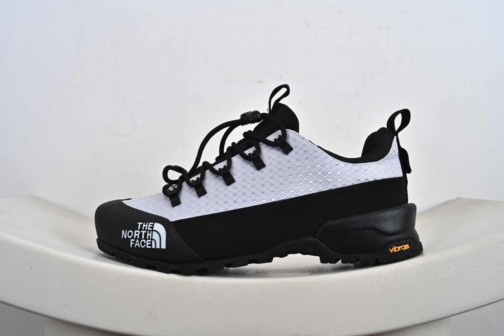 220 The North Face Glenclyffe Low 北面低帮徒步越野休闲登山鞋 NFA817B8OR-080