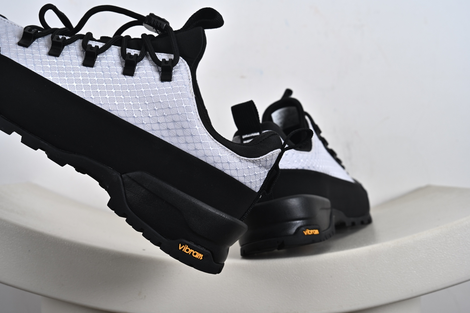 220 The North Face Glenclyffe Low 北面低帮徒步越野休闲登山鞋 NFA817B8OR-080