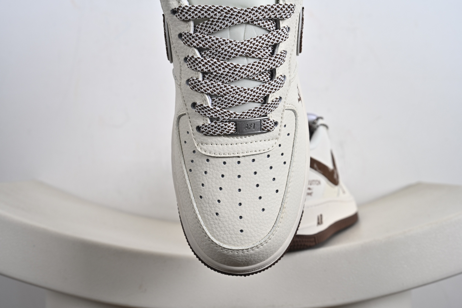 NIke Air Force 1 '07 Low “LV联名-米棕牛仔勾”空军一号 低帮 运动鞋 SM6668-109