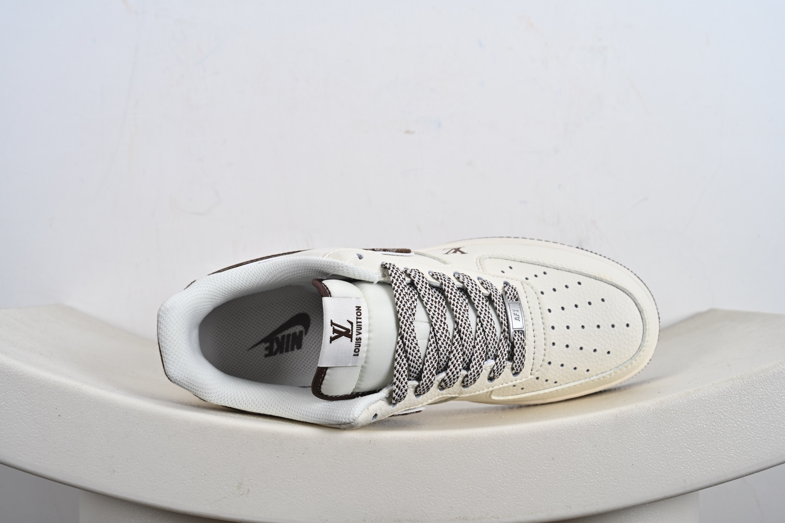 NIke Air Force 1 '07 Low “LV联名-米棕牛仔勾”空军一号 低帮 运动鞋 SM6668-109