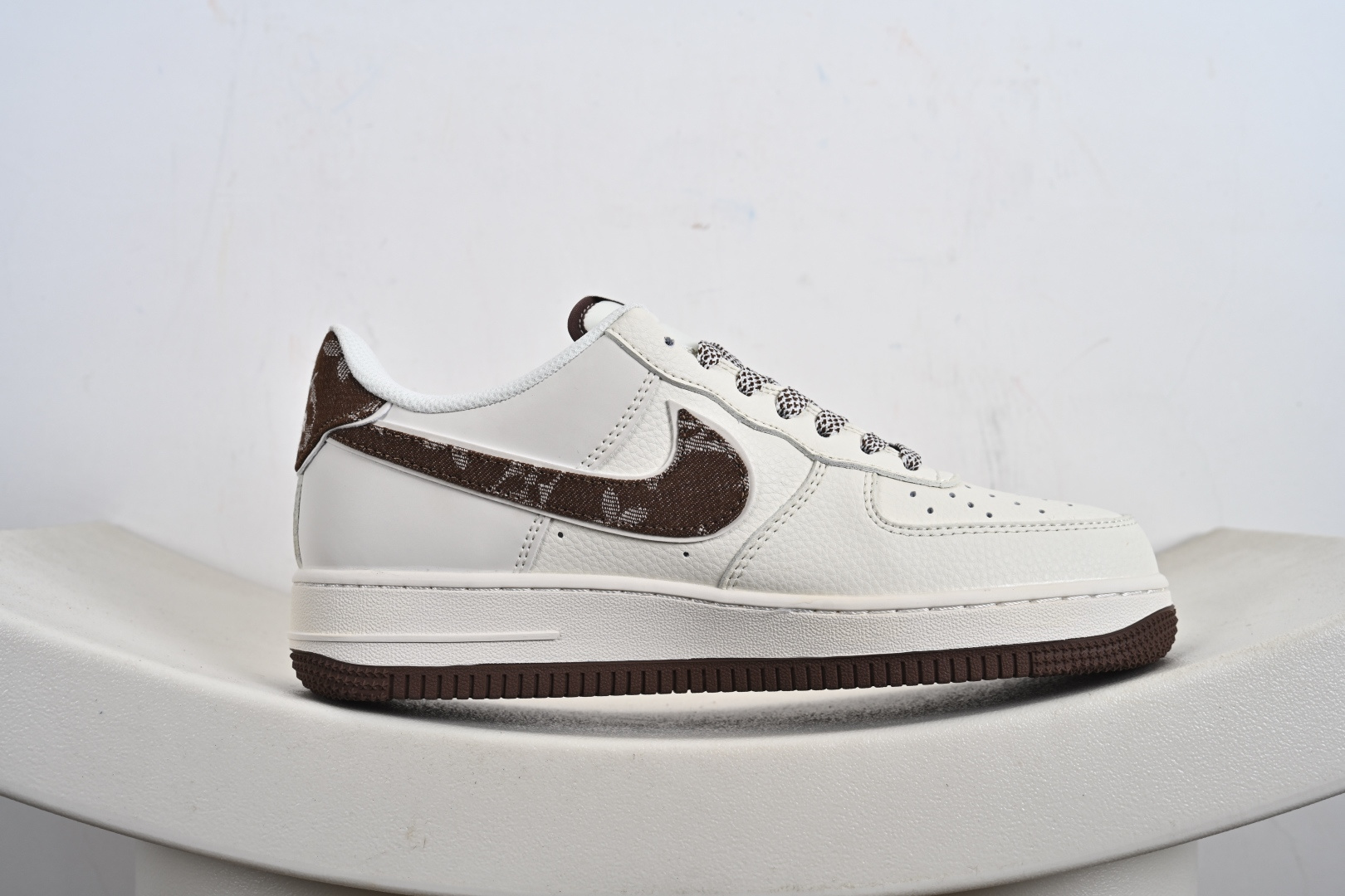 NIke Air Force 1 '07 Low “LV联名-米棕牛仔勾”空军一号 低帮 运动鞋 SM6668-109