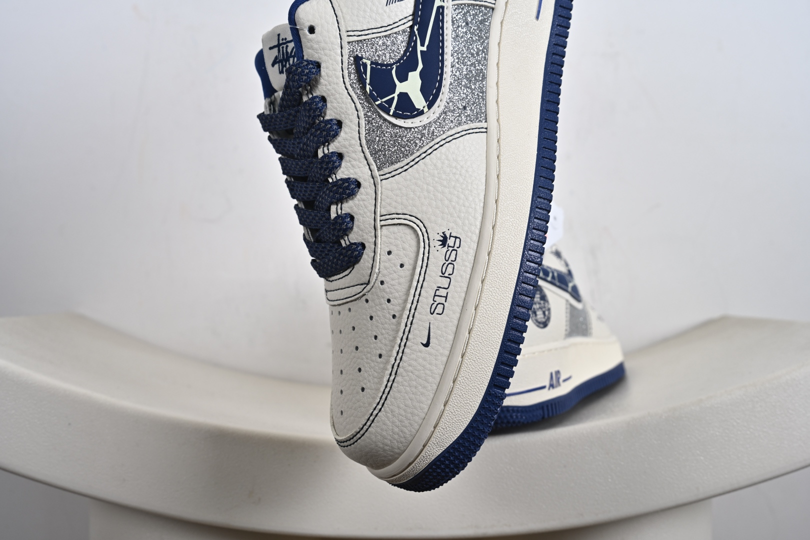 NIke Air Force 1 '07 Low “斯图西联名——双勾满天星”空军一号 低帮 运动鞋 休闲鞋 DD1982-306-莆田鞋,莆田鞋货源,高仿鞋,高仿鞋货源,安福档口,莆田高仿鞋,莆田鞋批发,高仿鞋批发,莆田高仿运动鞋,高仿运动鞋,莆田运动鞋 NIke Air Force 1 '07 Low “斯图西联名——双勾满天星”空军一号 低帮 运动鞋 休闲鞋 DD1982-306