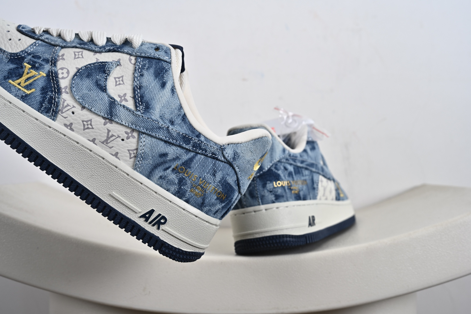 海外量发售！NIke Air Force 1 '07 Low LV联名--牛仔蓝空军一号低帮 运动鞋 YF9511-818