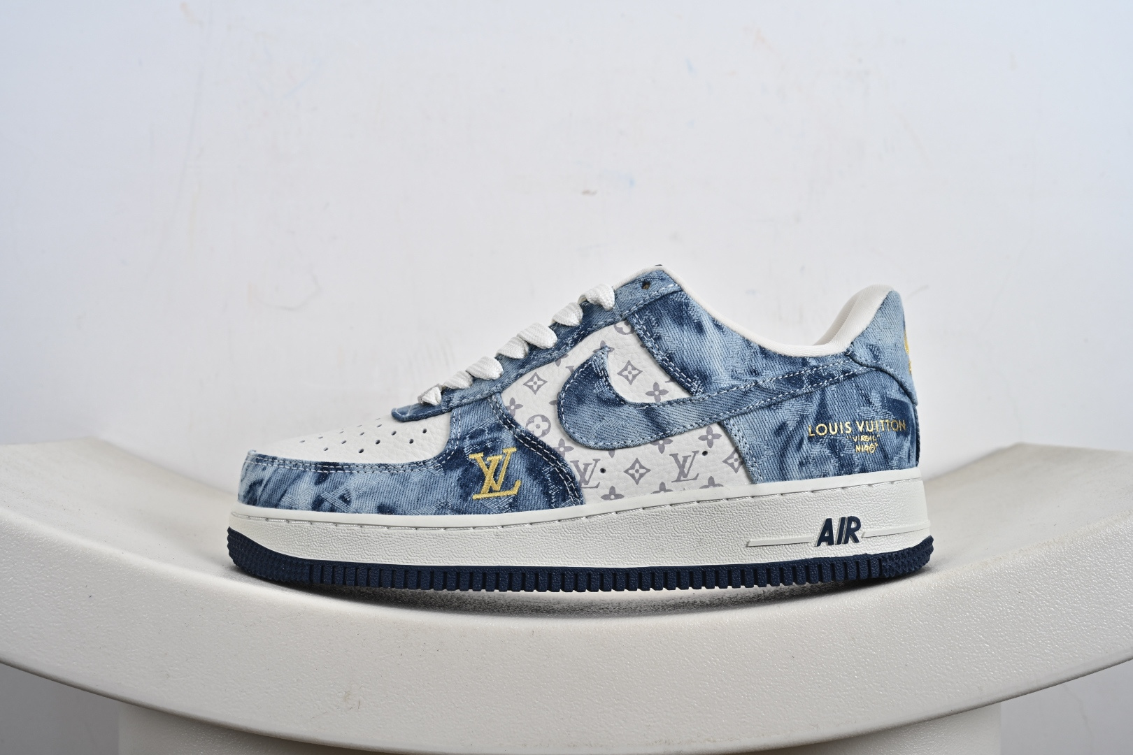 海外量发售！NIke Air Force 1 '07 Low LV联名--牛仔蓝空军一号低帮 运动鞋 YF9511-818