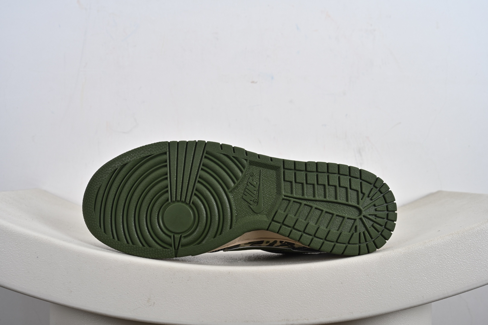 Nike SB Dunk Low 猿人头联名 周年高端定制 低帮休闲板鞋 SJ8888-003