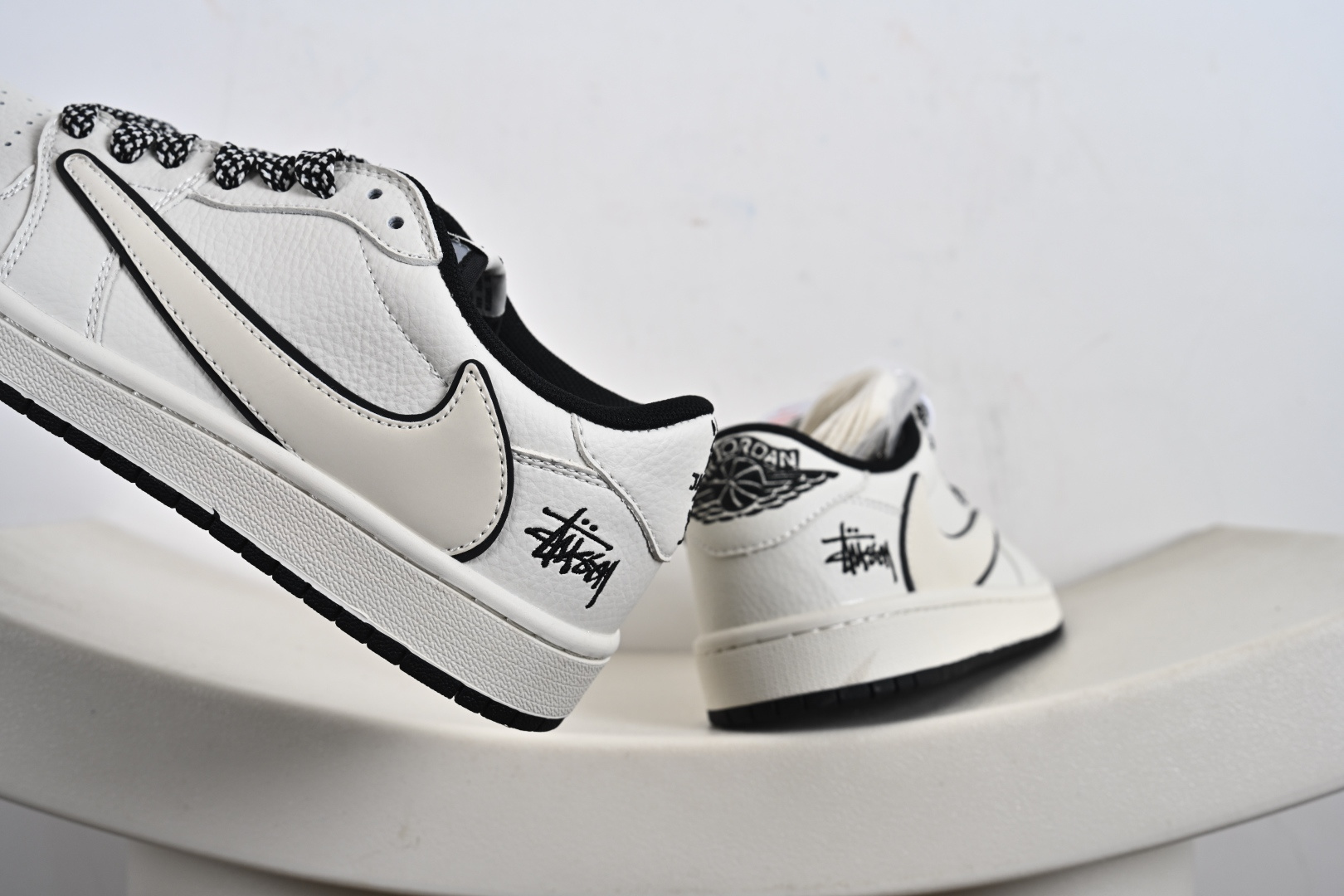 Nike Air Jordan 1 x Travis Scott AJ1倒勾 乔一倒钩 ‘DIY’定制 耐克 低帮文化篮球鞋 CS5288-503