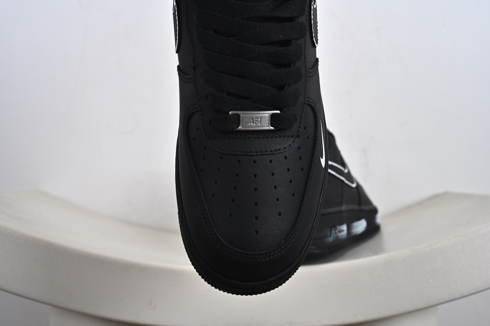 NIke Air Force 1 '07 Low 空军一号低帮 运动鞋 休闲鞋 CZ2288-111