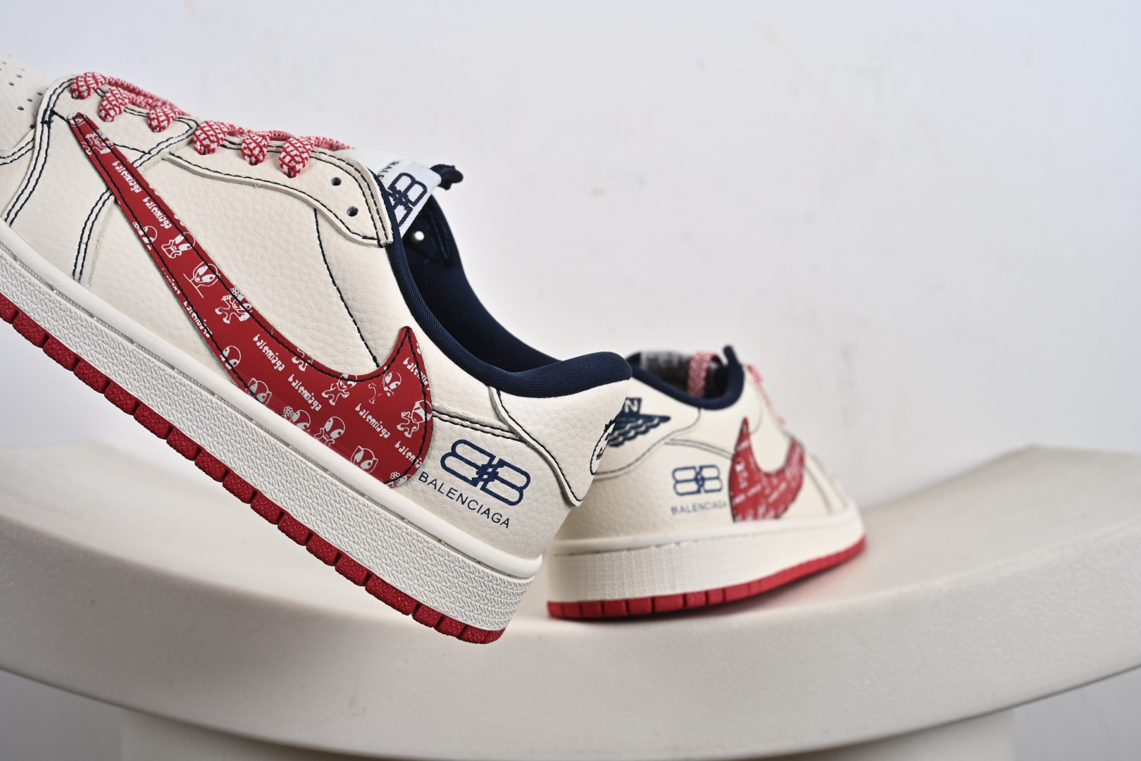 Nike Air Jordan 1 x 巴黎世家AJ1倒勾 乔一倒钩 ‘DIY’定制 耐克 低帮文化篮球鞋 DS2025-001