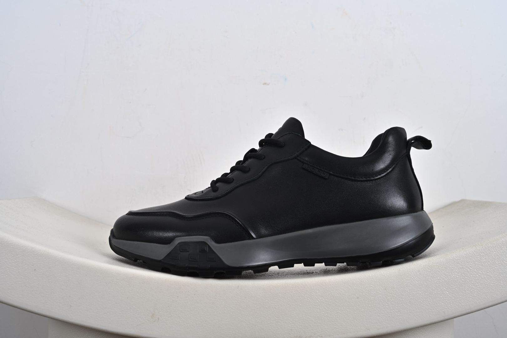 ECCO 爱步 纯色拼接皮鞋 415228 精选全优质牛皮 柔软亲肤-莆田鞋,莆田鞋货源,高仿鞋,高仿鞋货源,安福档口,莆田高仿鞋,莆田鞋批发,高仿鞋批发,莆田高仿运动鞋,高仿运动鞋,莆田运动鞋 ECCO 爱步 纯色拼接皮鞋 415228 精选全优质牛皮 柔软亲肤