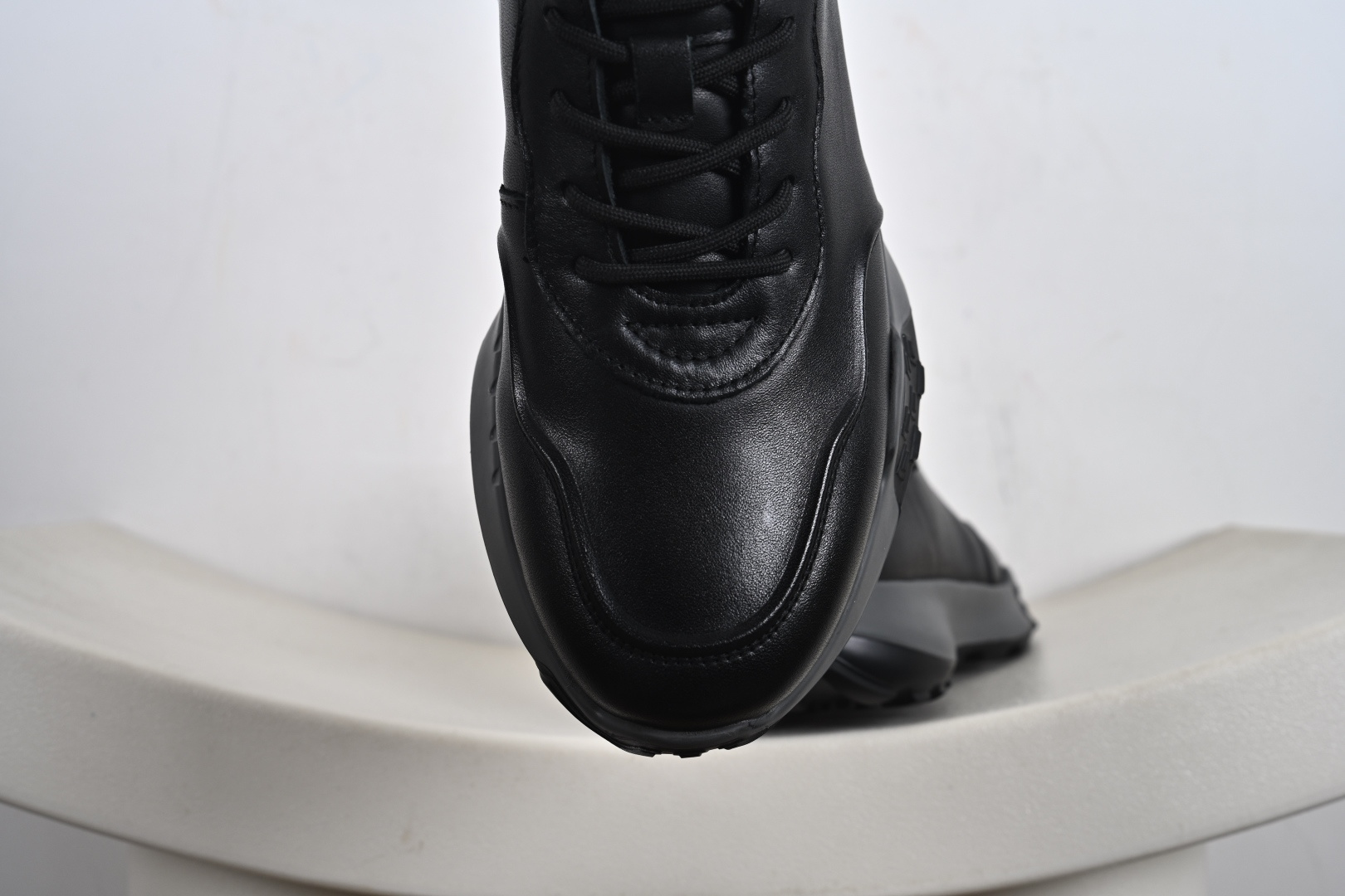 ECCO 爱步 纯色拼接皮鞋 415228 精选全优质牛皮 柔软亲肤-莆田鞋,莆田鞋货源,高仿鞋,高仿鞋货源,安福档口,莆田高仿鞋,莆田鞋批发,高仿鞋批发,莆田高仿运动鞋,高仿运动鞋,莆田运动鞋 ECCO 爱步 纯色拼接皮鞋 415228 精选全优质牛皮 柔软亲肤