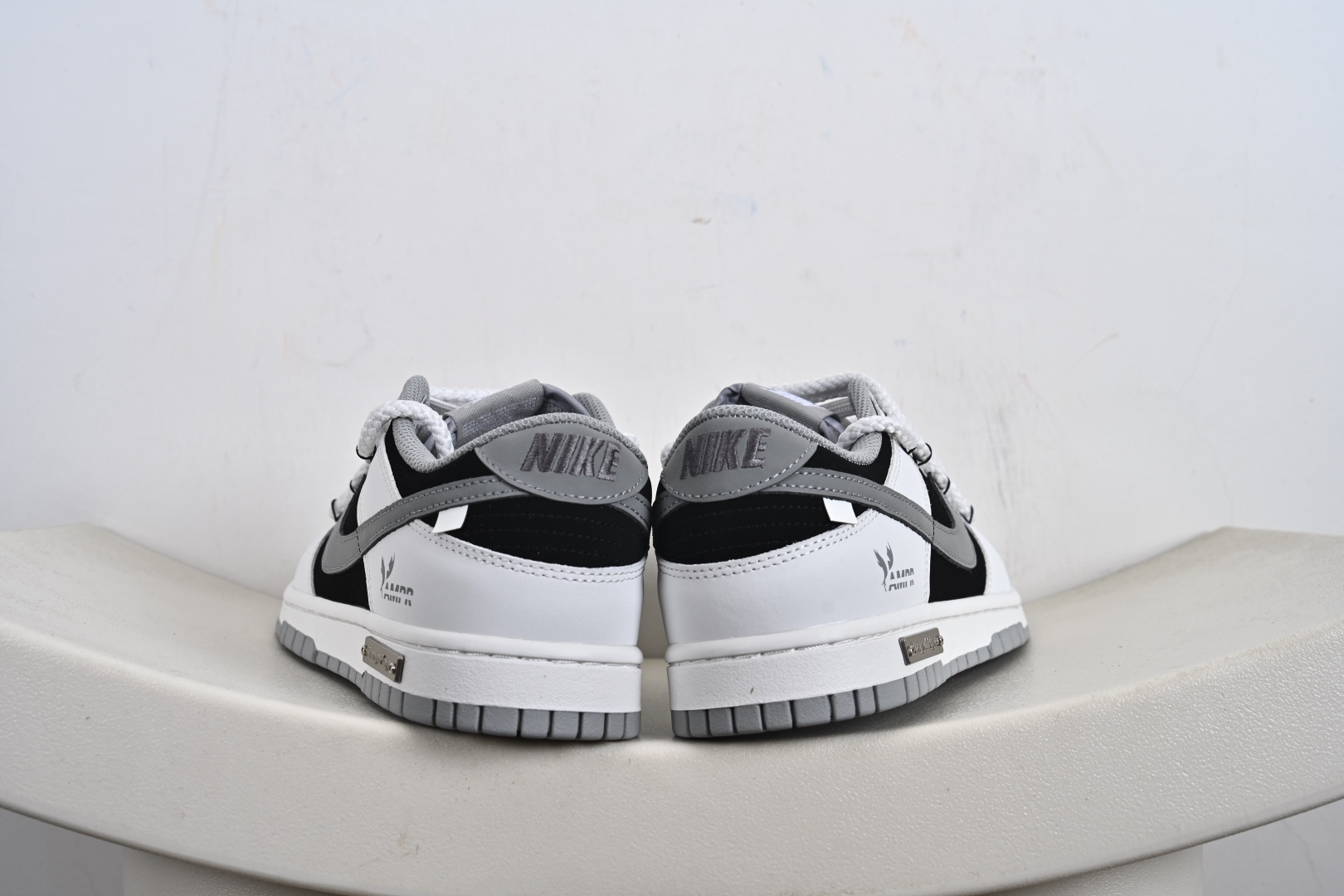 Nike Dunk Low Retro 联名款 耐克 低帮休闲运动板鞋 WB0518-091-莆田鞋,莆田鞋货源,高仿鞋,高仿鞋货源,安福档口,莆田高仿鞋,莆田鞋批发,高仿鞋批发,莆田高仿运动鞋,高仿运动鞋,莆田运动鞋 Nike Dunk Low Retro 联名款 耐克 低帮休闲运动板鞋 WB0518-091