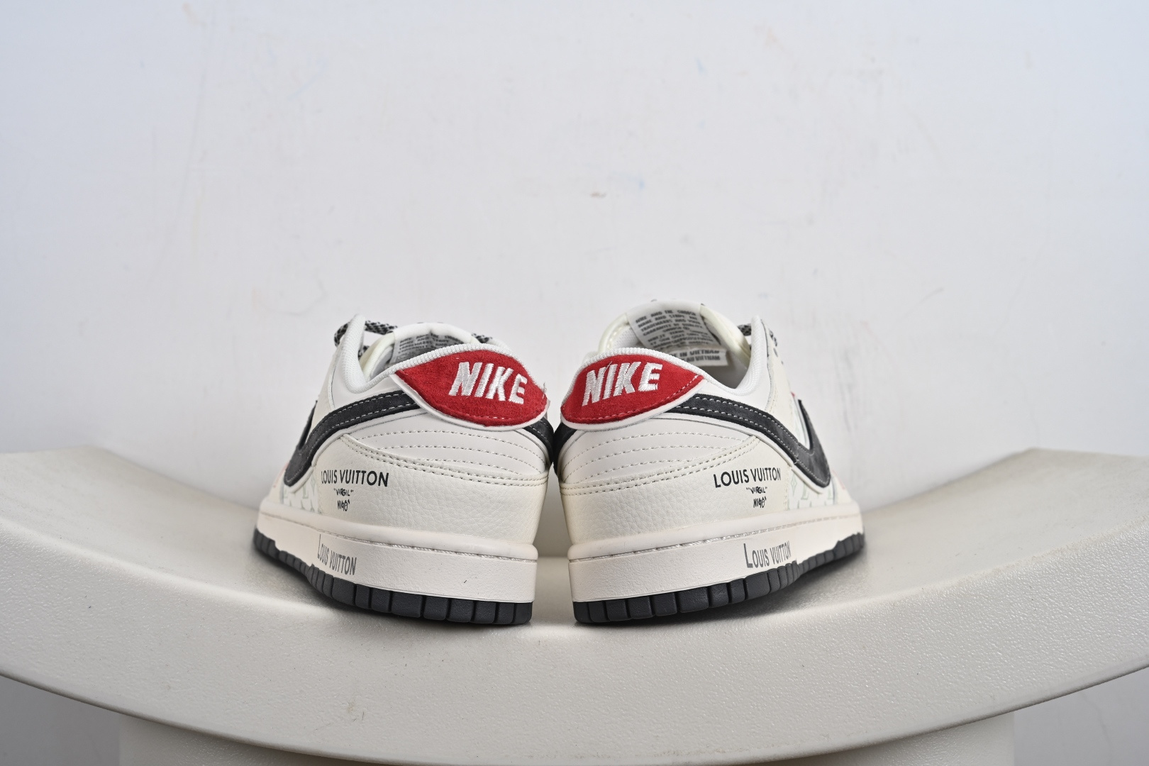 Nike Dunk Low Retro 联名款 耐克 低帮休闲运动板鞋 HT5088-606-莆田鞋,莆田鞋货源,高仿鞋,高仿鞋货源,安福档口,莆田高仿鞋,莆田鞋批发,高仿鞋批发,莆田高仿运动鞋,高仿运动鞋,莆田运动鞋 Nike Dunk Low Retro 联名款 耐克 低帮休闲运动板鞋 HT5088-606
