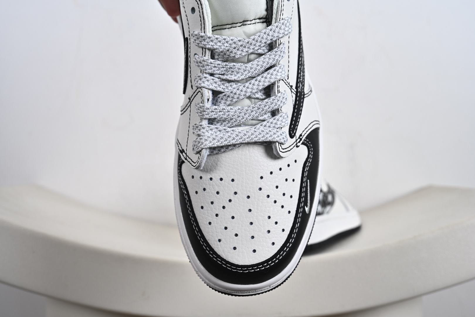 定制版 Travis Scott x Fragment Design x Jordan Air Jordan 1 Low SP “北面联名——黑勾涂鸦” DZ5899-028