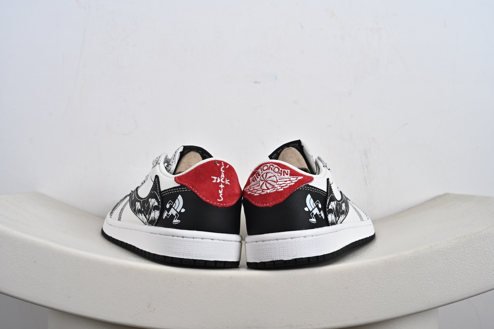 定制版 Travis Scott x Fragment Design x Jordan Air Jordan 1 Low SP “北面联名——黑勾涂鸦” DZ5899-028
