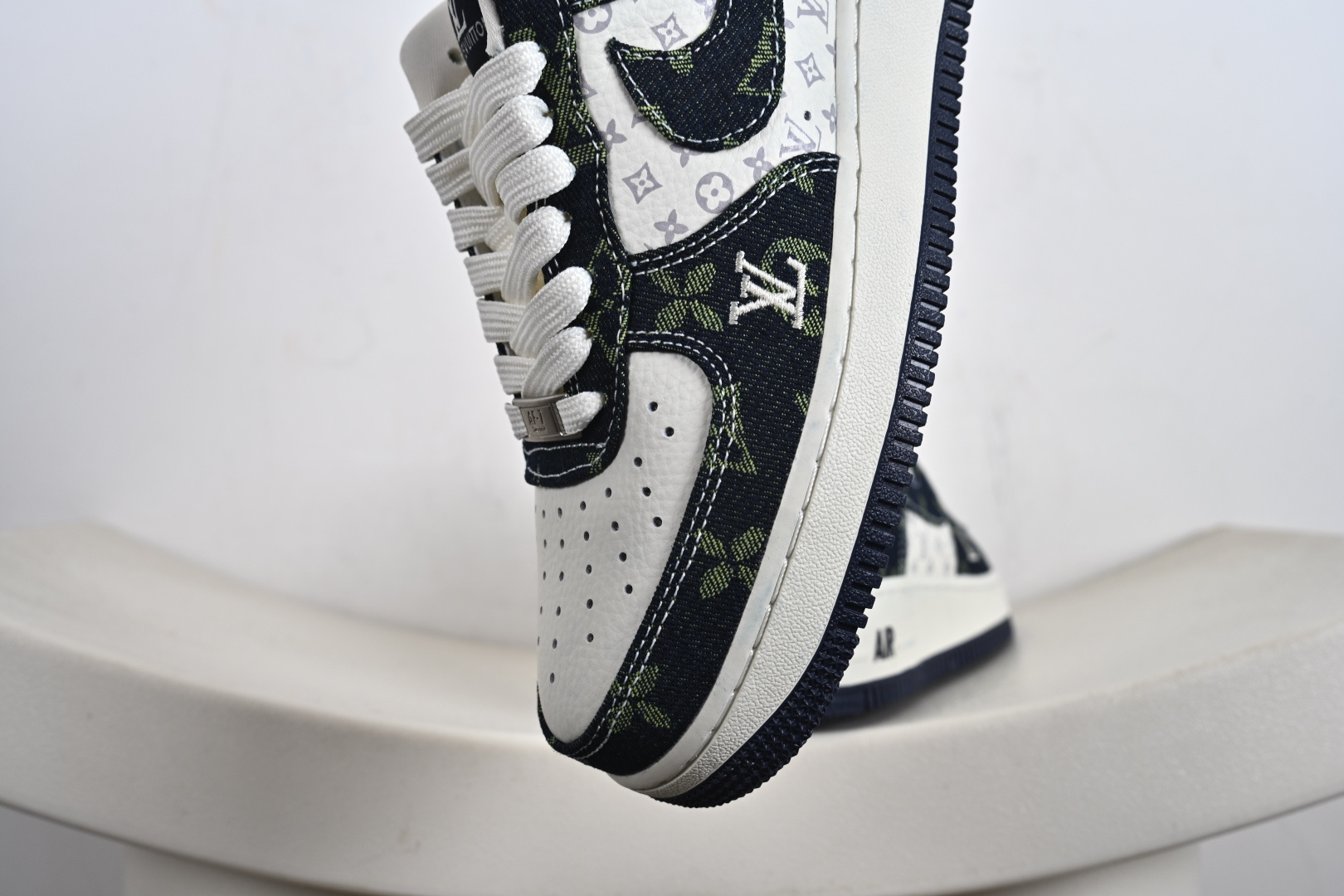 NIke Air Force 1 '07 Low 空军一号低帮 运动鞋 休闲鞋 YF9511-819-莆田鞋,莆田鞋货源,高仿鞋,高仿鞋货源,安福档口,莆田高仿鞋,莆田鞋批发,高仿鞋批发,莆田高仿运动鞋,高仿运动鞋,莆田运动鞋 NIke Air Force 1 '07 Low 空军一号低帮 运动鞋 休闲鞋 YF9511-819