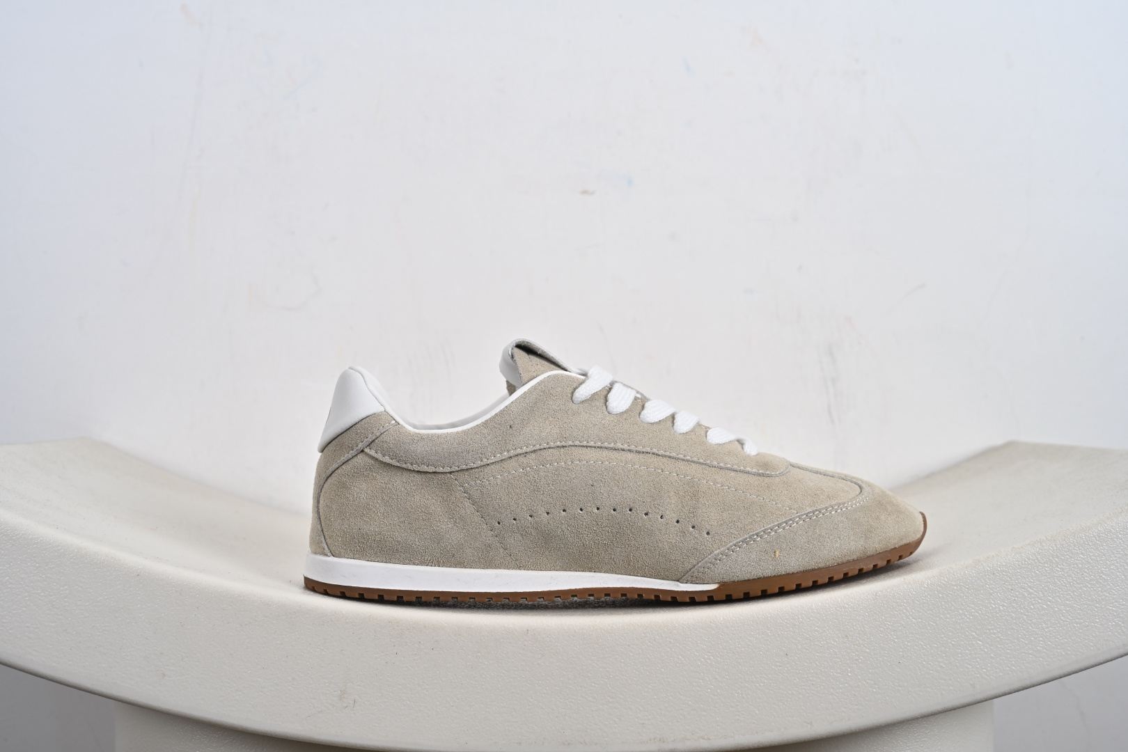 Alo Yoga Sunset Sneaker 徳训生活休闲鞋 A0590U