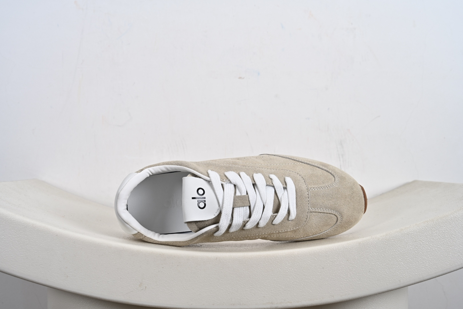 Alo Yoga Sunset Sneaker 徳训生活休闲鞋 A0590U