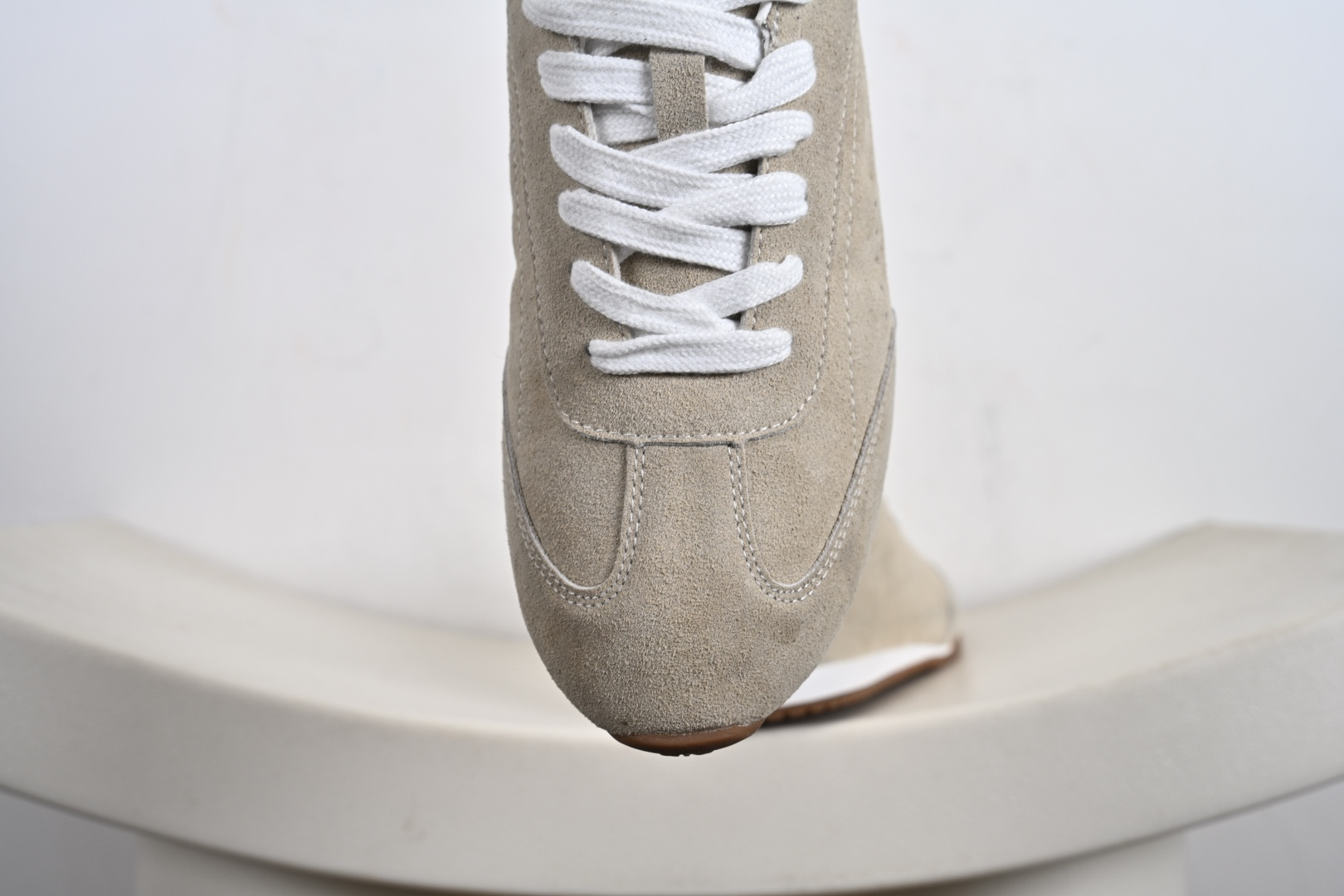 Alo Yoga Sunset Sneaker 徳训生活休闲鞋 A0590U