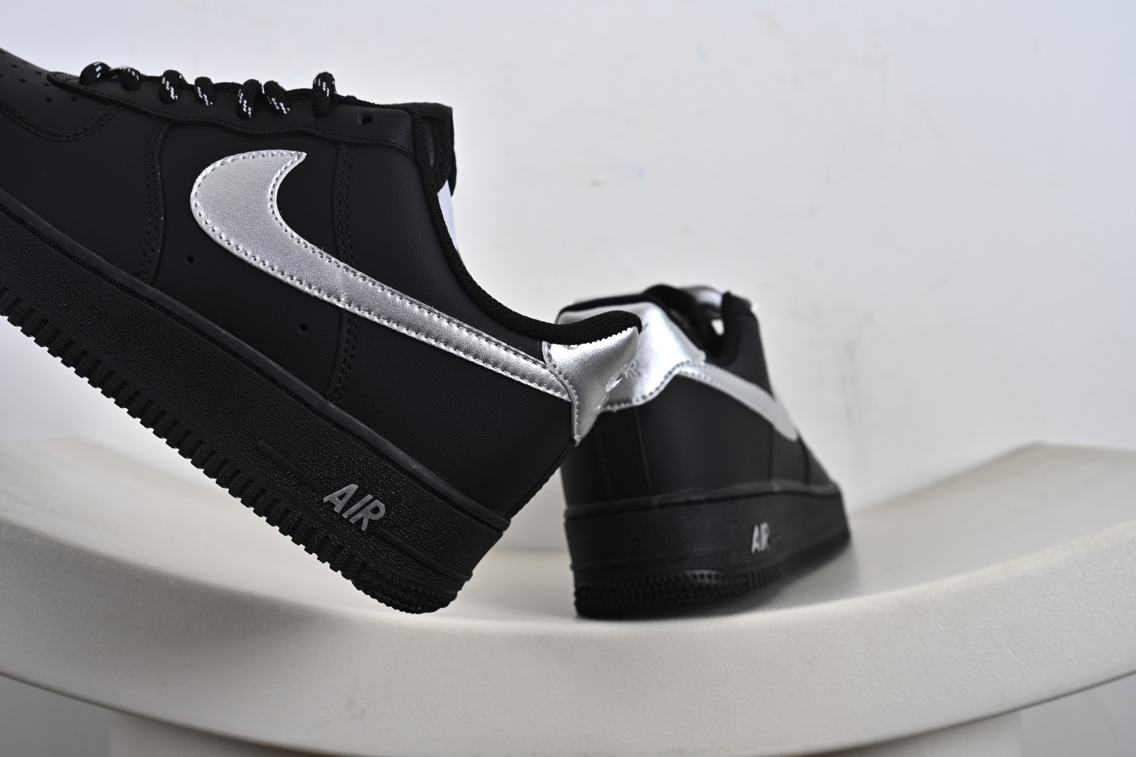 官方爆款定制 二次元主题 Nike Air Force 1 Low’07 黑银武士 空军一号低帮休闲板鞋 ZH0316-125