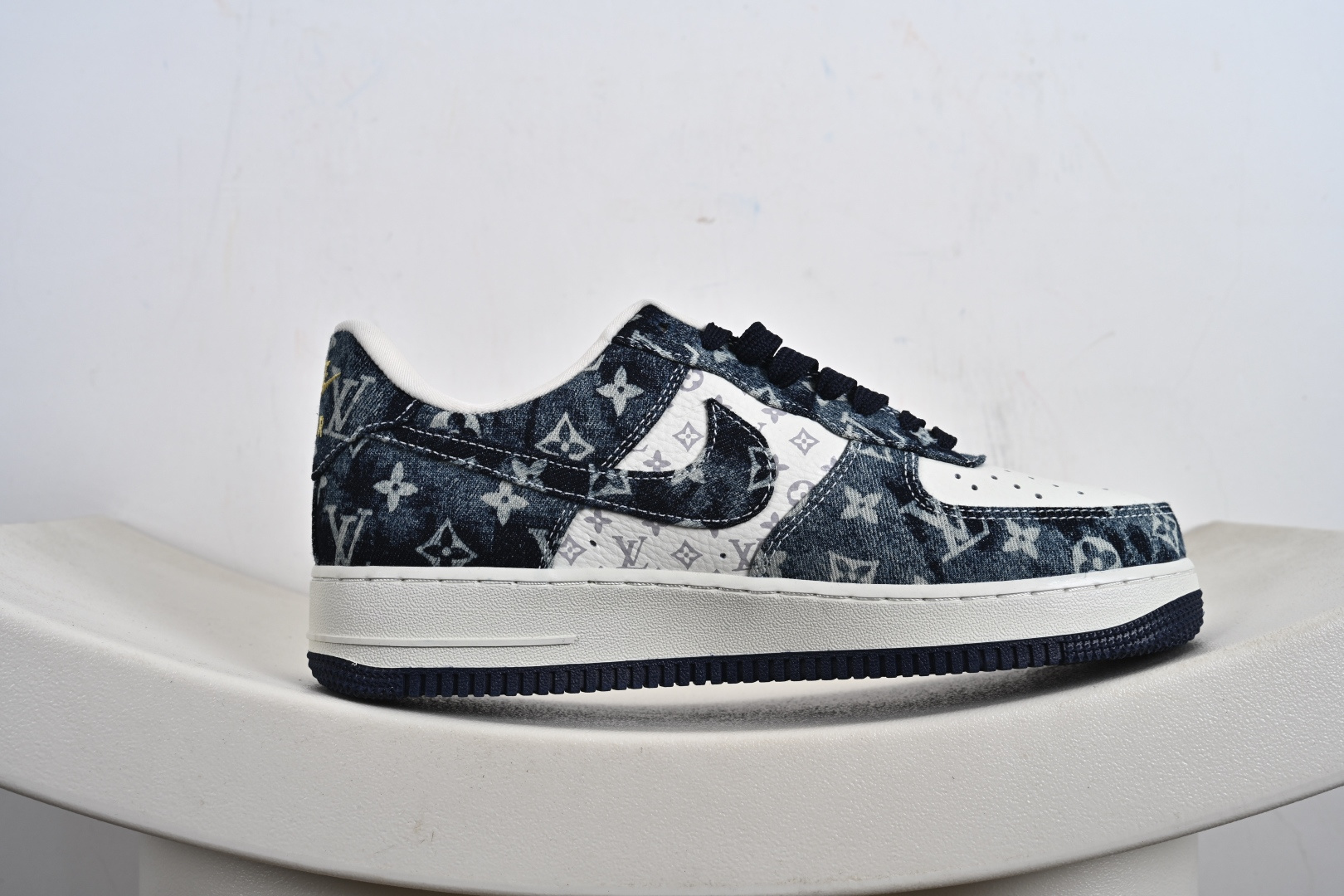 海外量发售！NIke Air Force 1 '07 Low LV联名--白墨蓝空军一号低帮 运动鞋 YF9511-820