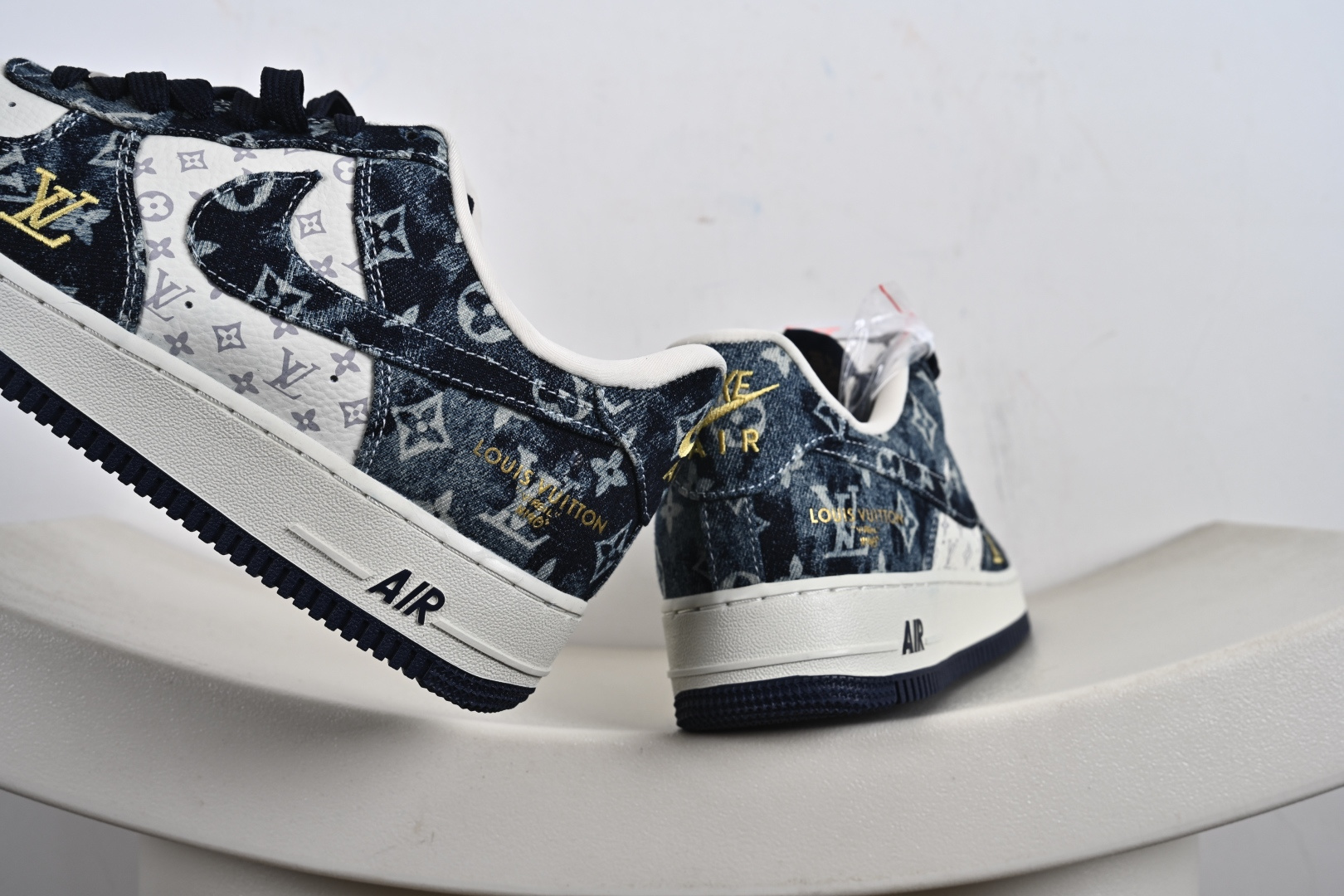 海外量发售！NIke Air Force 1 '07 Low LV联名--白墨蓝空军一号低帮 运动鞋 YF9511-820