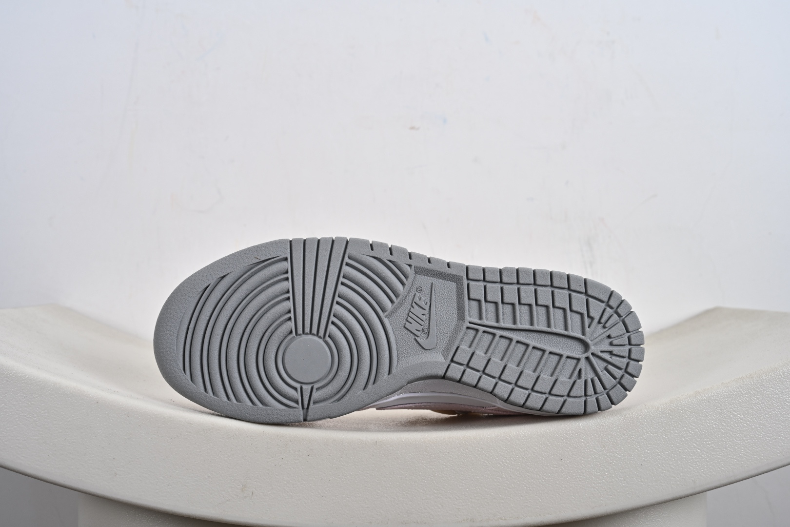 NIKE DUNK LOW RETRO 情人节粉绑带 低帮休闲板鞋 DD1391-103