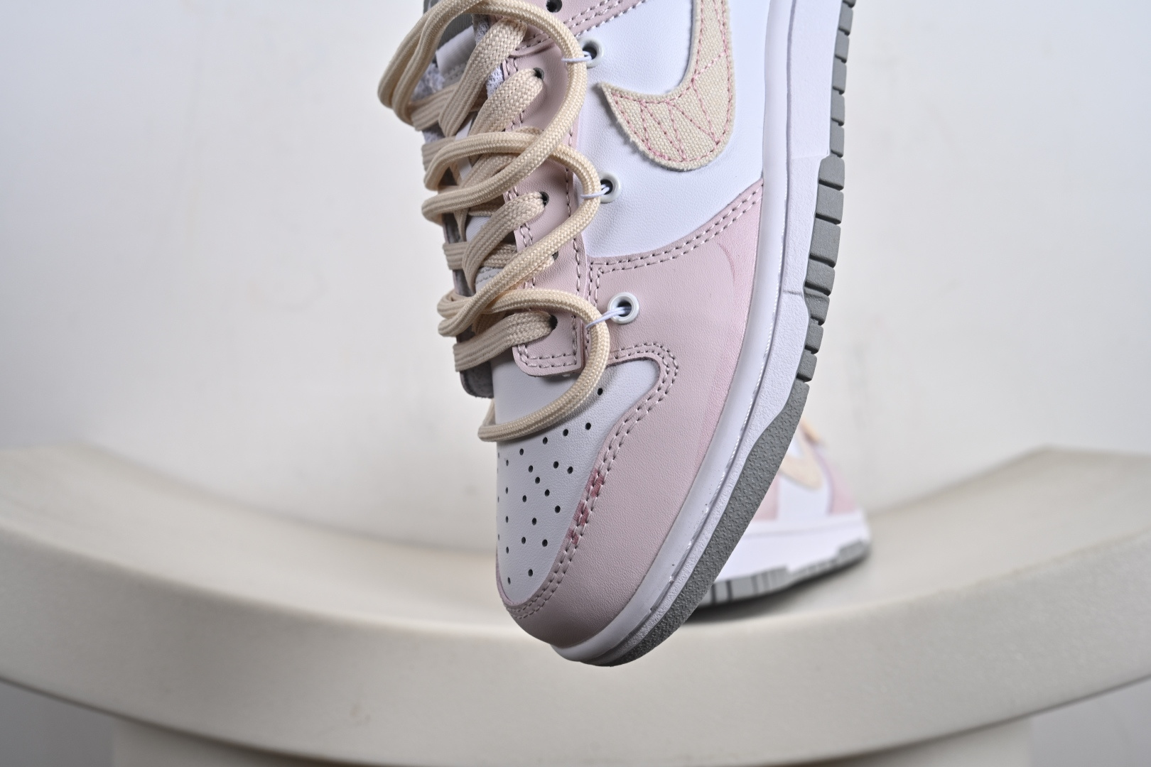 NIKE DUNK LOW RETRO 情人节粉绑带 低帮休闲板鞋 DD1391-103