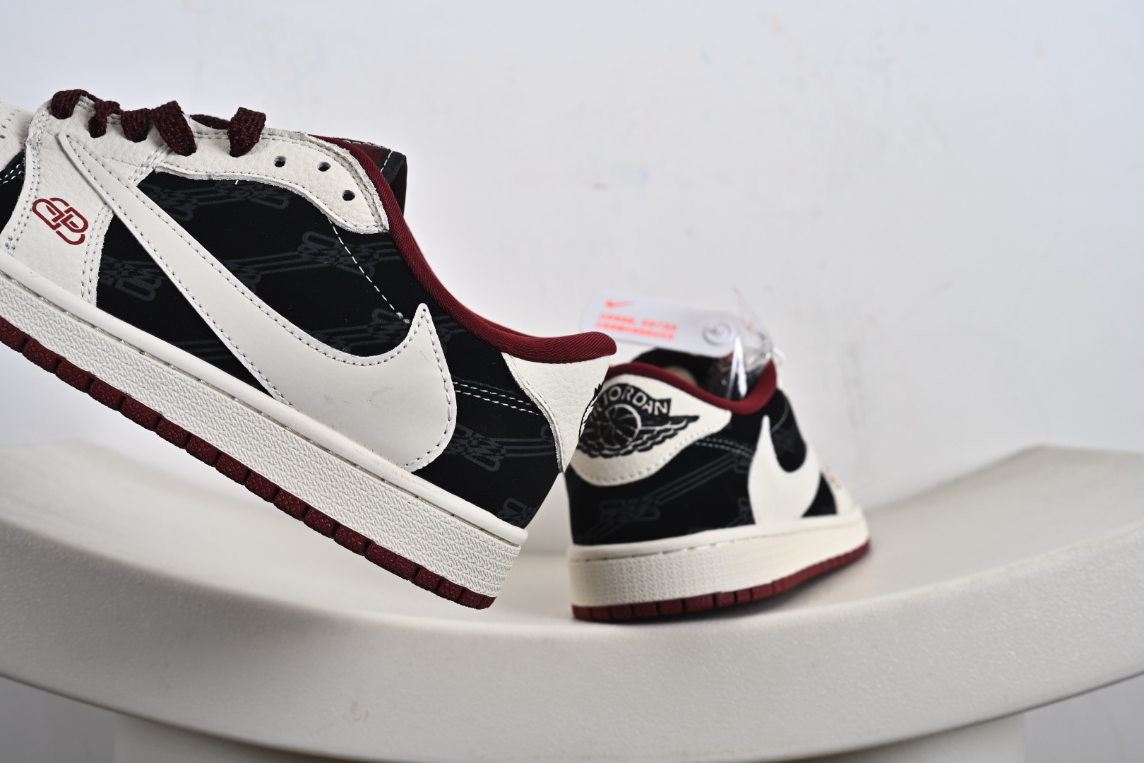 Nike Air Jordan 1 x Travis Scott AJ1倒勾 乔一倒钩 ‘DIY’定制 耐克 低帮文化篮球鞋 XS2025-079-莆田鞋,莆田鞋货源,高仿鞋,高仿鞋货源,安福档口,莆田高仿鞋,莆田鞋批发,高仿鞋批发,莆田高仿运动鞋,高仿运动鞋,莆田运动鞋 Nike Air Jordan 1 x Travis Scott AJ1倒勾 乔一倒钩 ‘DIY’定制 耐克 低帮文化篮球鞋 XS2025-079