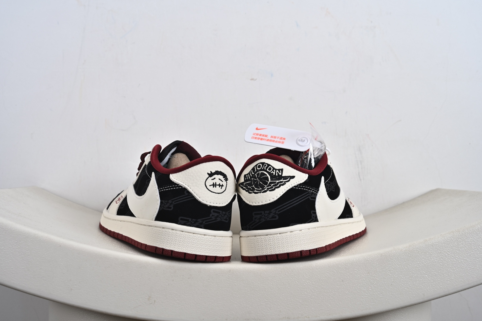 Nike Air Jordan 1 x Travis Scott AJ1倒勾 乔一倒钩 ‘DIY’定制 耐克 低帮文化篮球鞋 XS2025-079-莆田鞋,莆田鞋货源,高仿鞋,高仿鞋货源,安福档口,莆田高仿鞋,莆田鞋批发,高仿鞋批发,莆田高仿运动鞋,高仿运动鞋,莆田运动鞋 Nike Air Jordan 1 x Travis Scott AJ1倒勾 乔一倒钩 ‘DIY’定制 耐克 低帮文化篮球鞋 XS2025-079