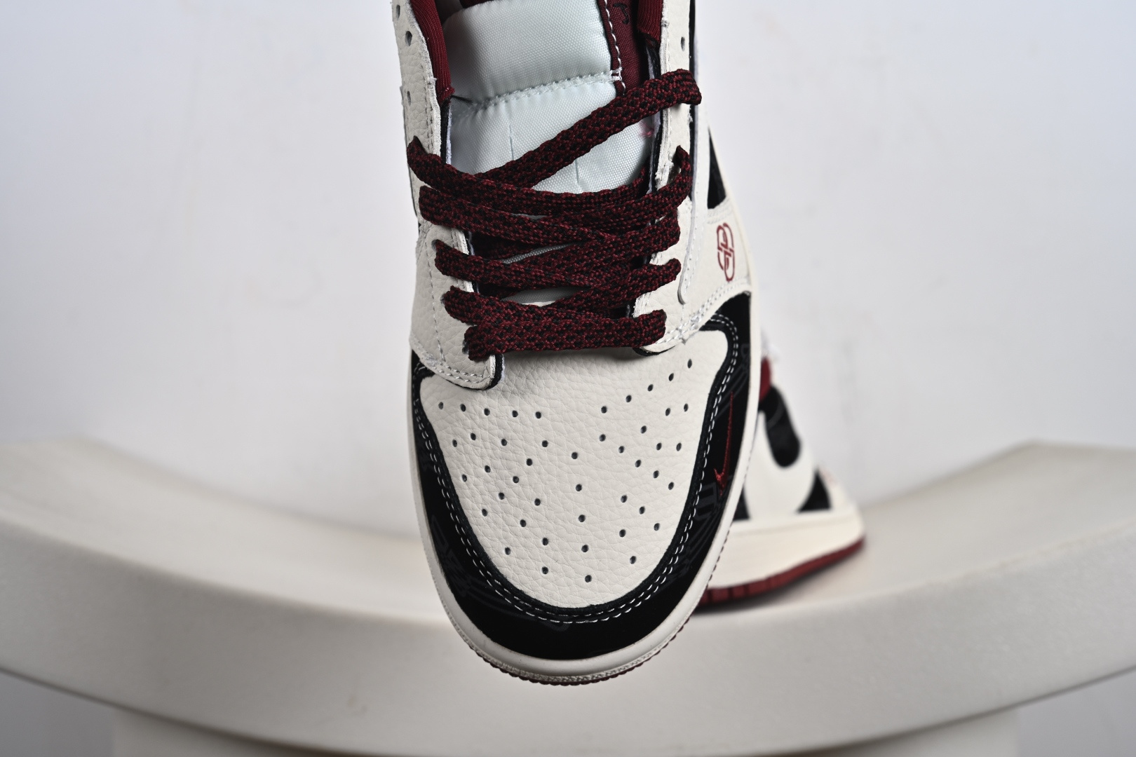 Nike Air Jordan 1 x Travis Scott AJ1倒勾 乔一倒钩 ‘DIY’定制 耐克 低帮文化篮球鞋 XS2025-079-莆田鞋,莆田鞋货源,高仿鞋,高仿鞋货源,安福档口,莆田高仿鞋,莆田鞋批发,高仿鞋批发,莆田高仿运动鞋,高仿运动鞋,莆田运动鞋 Nike Air Jordan 1 x Travis Scott AJ1倒勾 乔一倒钩 ‘DIY’定制 耐克 低帮文化篮球鞋 XS2025-079