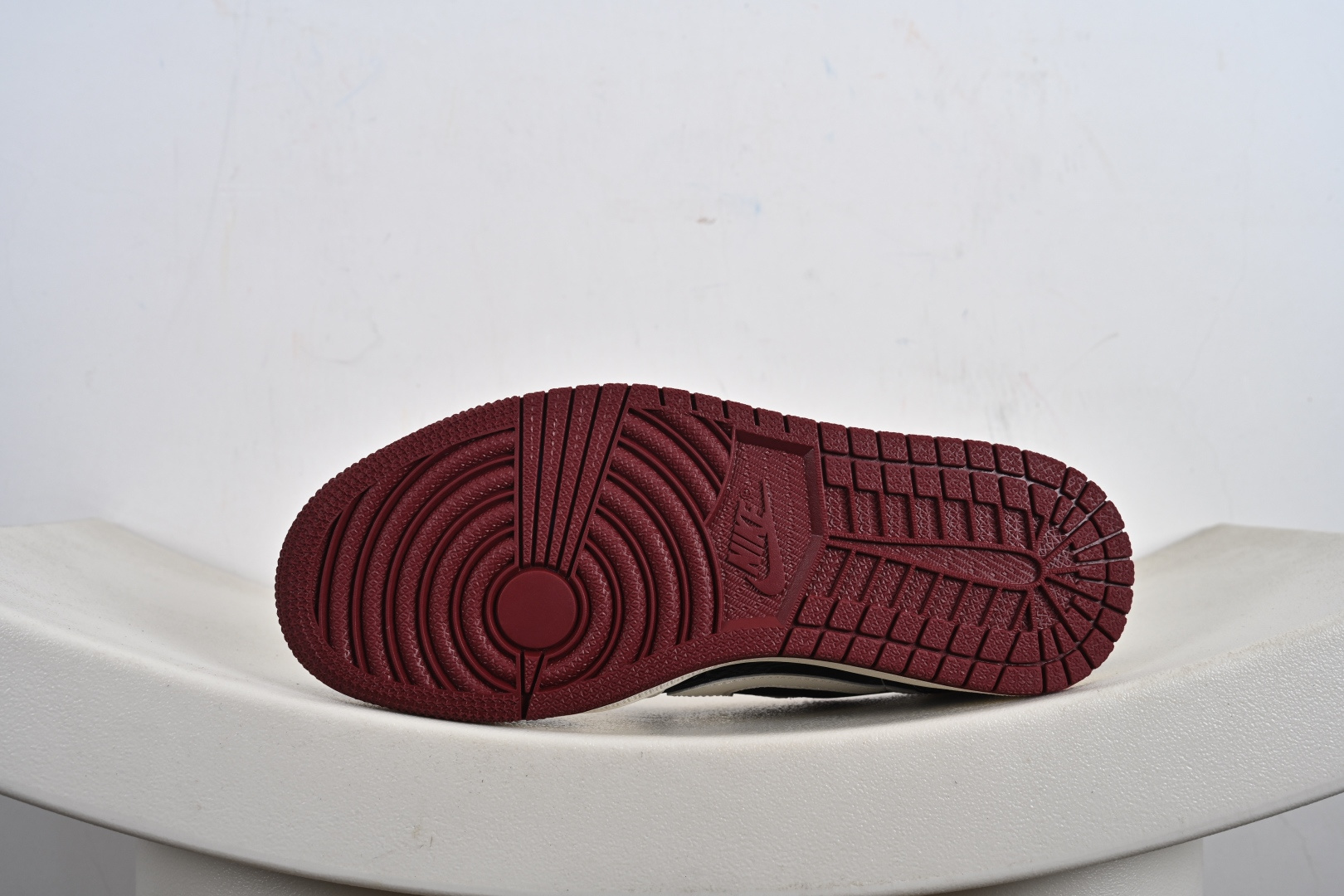 Nike Air Jordan 1 x Travis Scott AJ1倒勾 乔一倒钩 ‘DIY’定制 耐克 低帮文化篮球鞋 XS2025-079-莆田鞋,莆田鞋货源,高仿鞋,高仿鞋货源,安福档口,莆田高仿鞋,莆田鞋批发,高仿鞋批发,莆田高仿运动鞋,高仿运动鞋,莆田运动鞋 Nike Air Jordan 1 x Travis Scott AJ1倒勾 乔一倒钩 ‘DIY’定制 耐克 低帮文化篮球鞋 XS2025-079